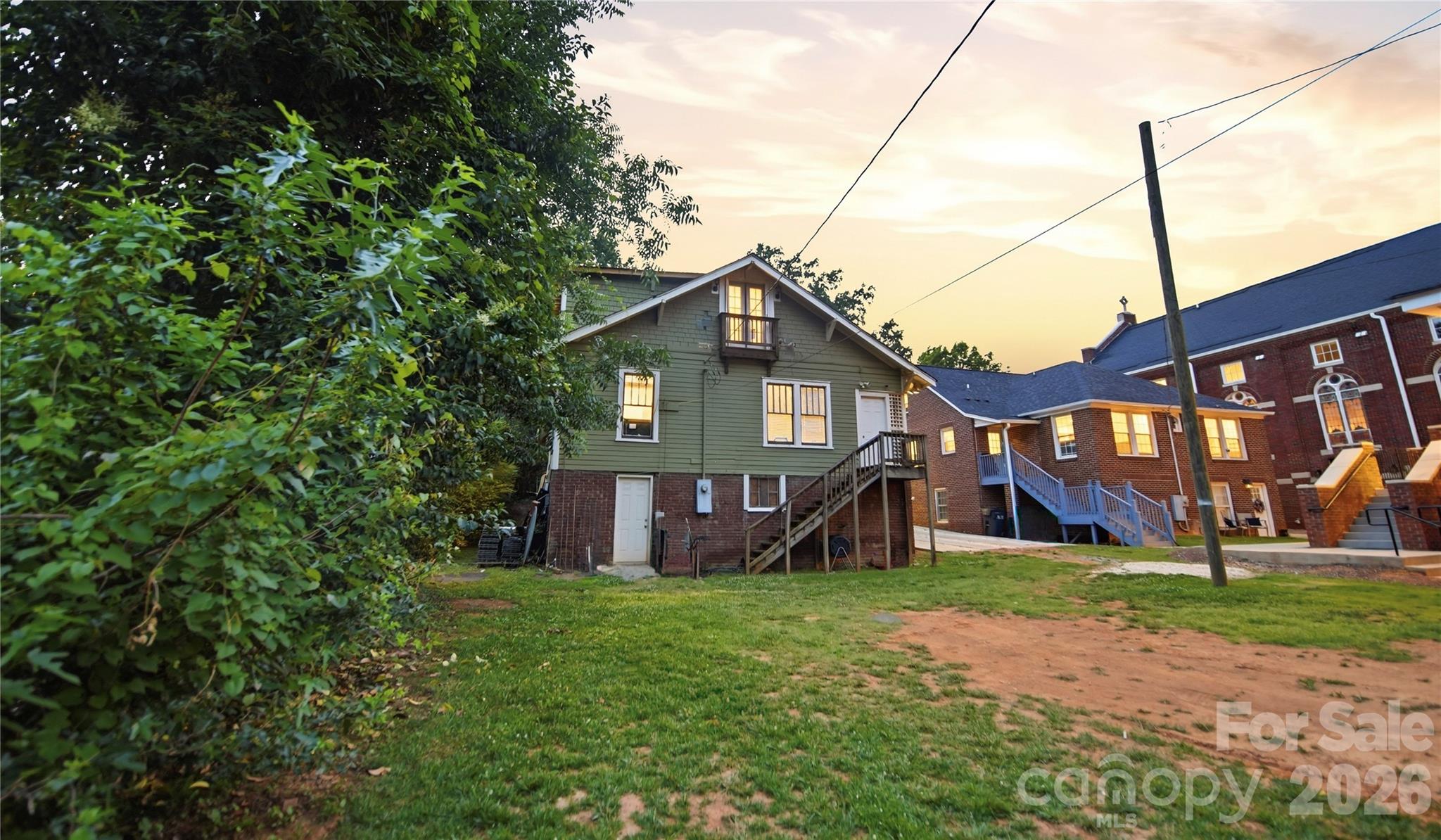 209 Grandin Rd, Charlotte, NC 28208