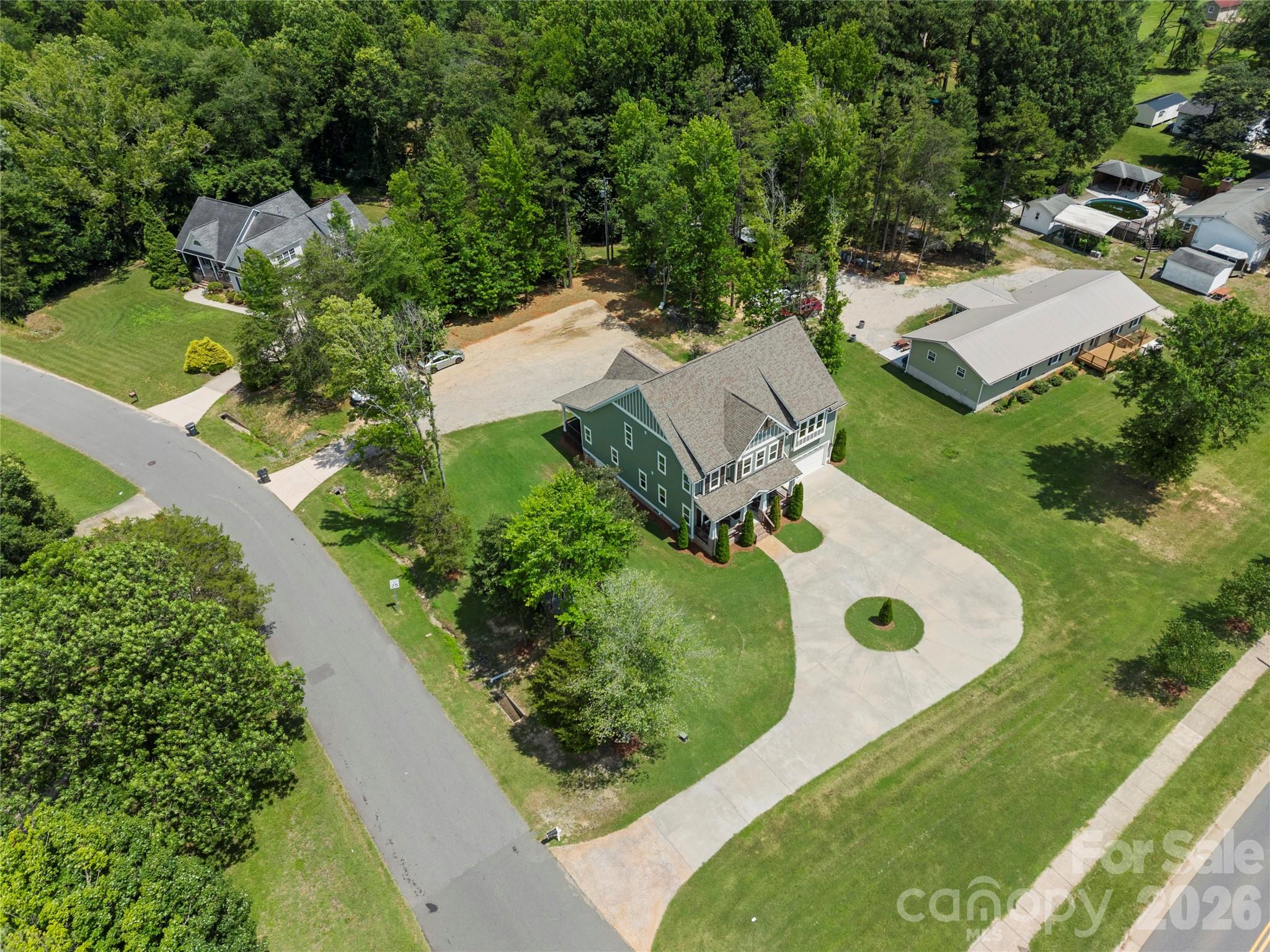 4306 Rolling Acres Rd, Charlotte, NC 28213