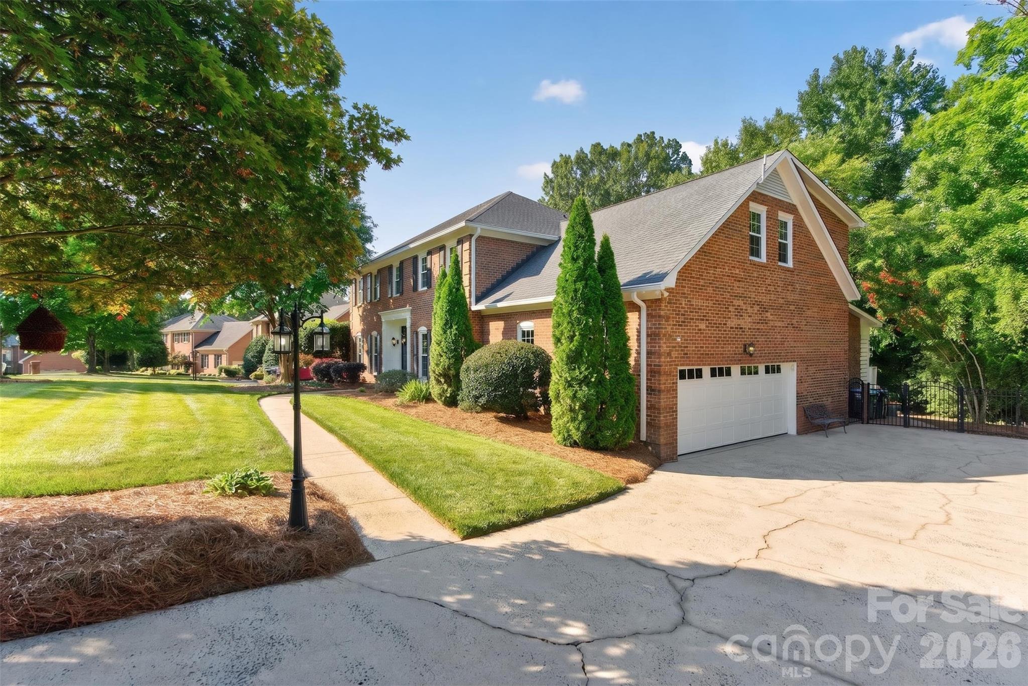 1231 Manicott Dr, Matthews, NC 28105