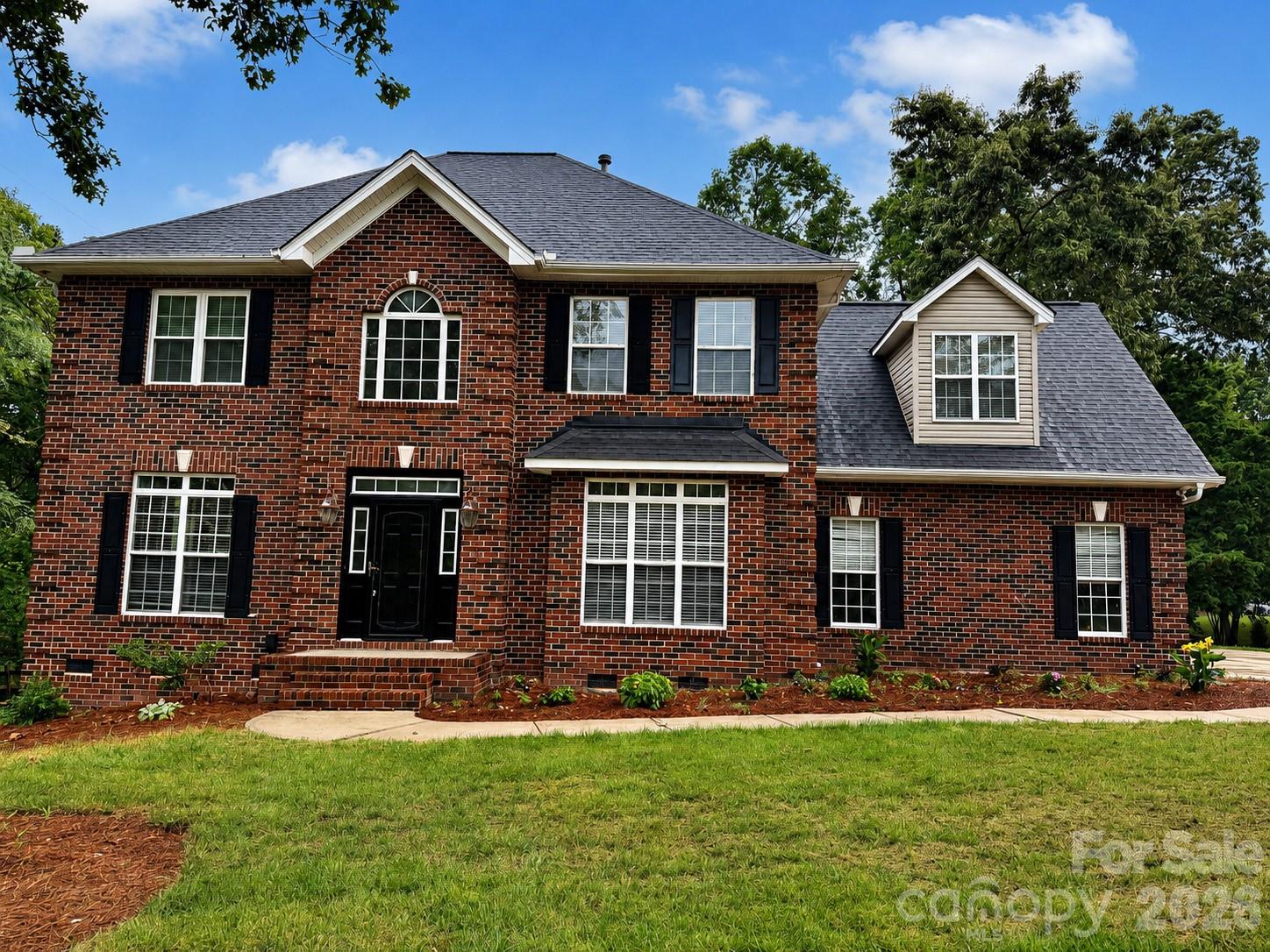 1914 Grigg Ln, Waxhaw, NC 28173