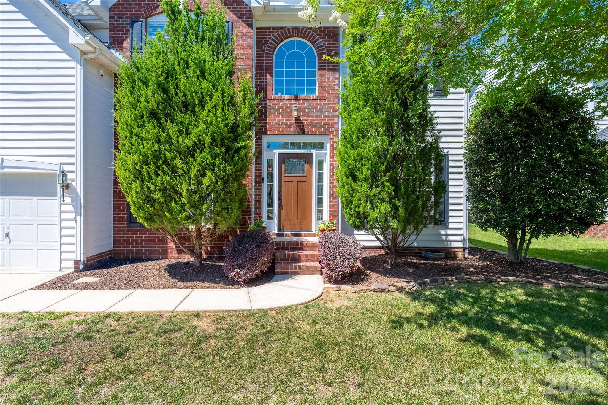 211 Alnwick Ln, Waxhaw, NC 28173