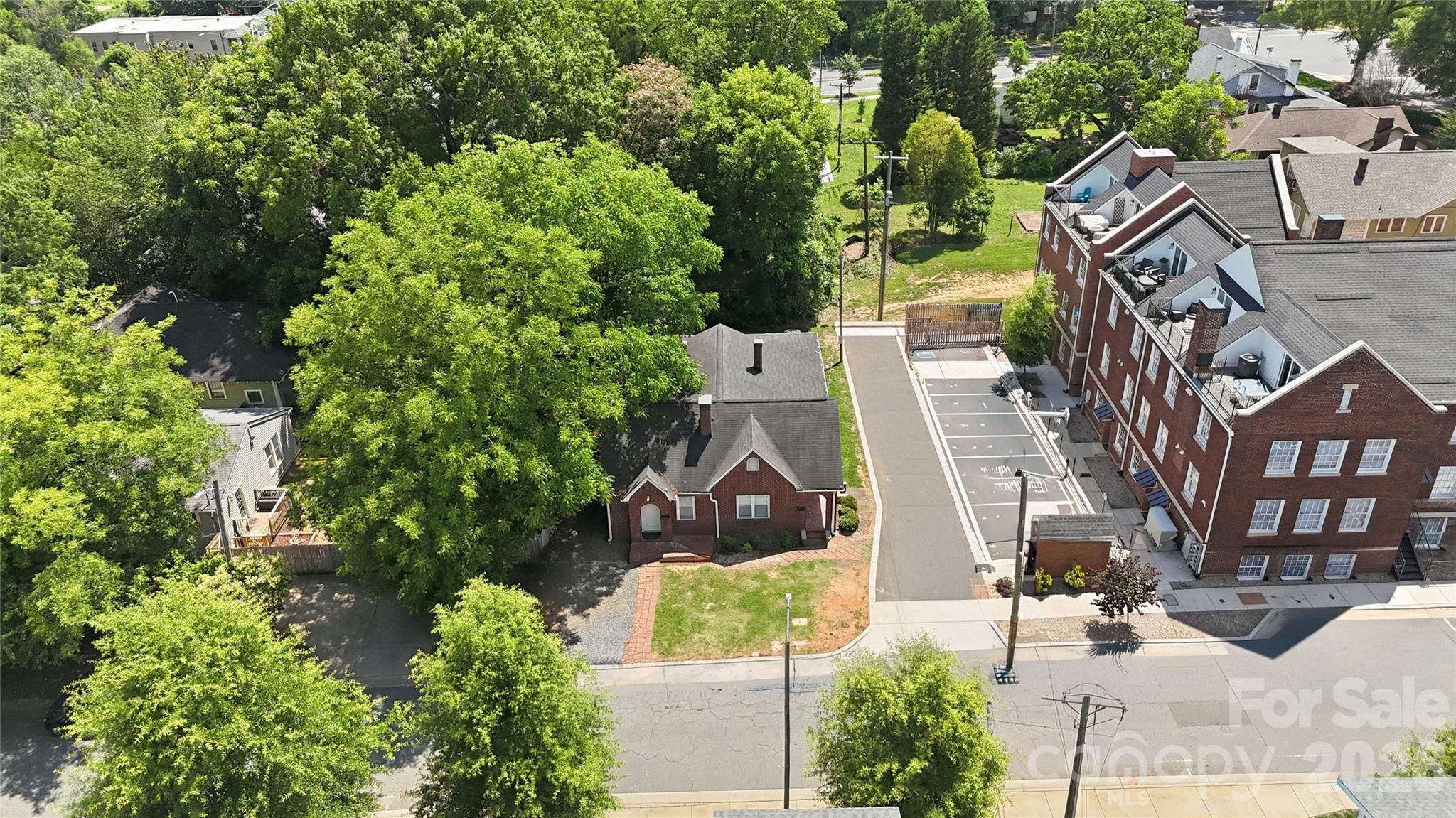 14111413 W 4th St, Charlotte, NC 28208