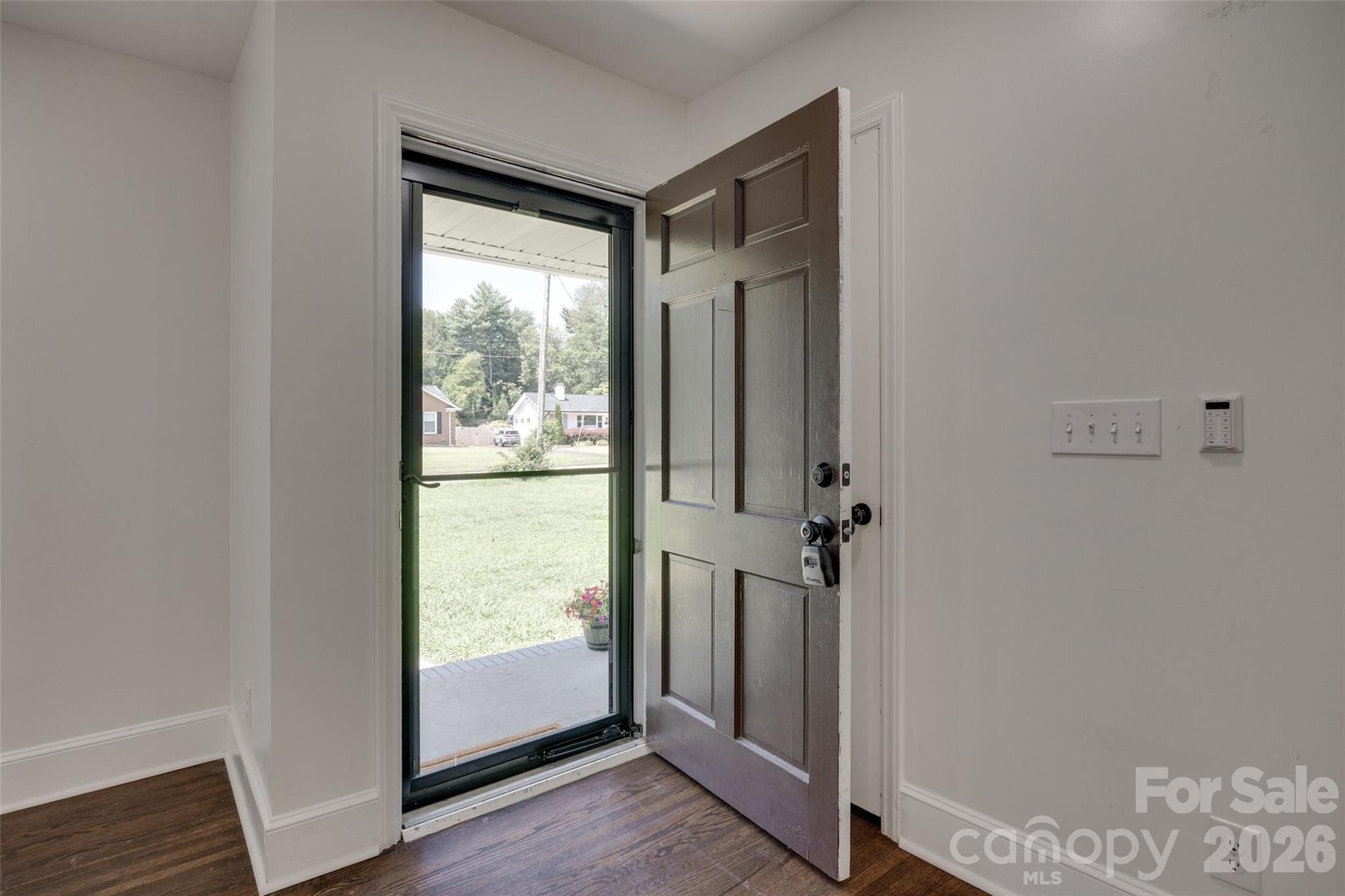 5731 Brookhaven Rd, Charlotte, NC 28210