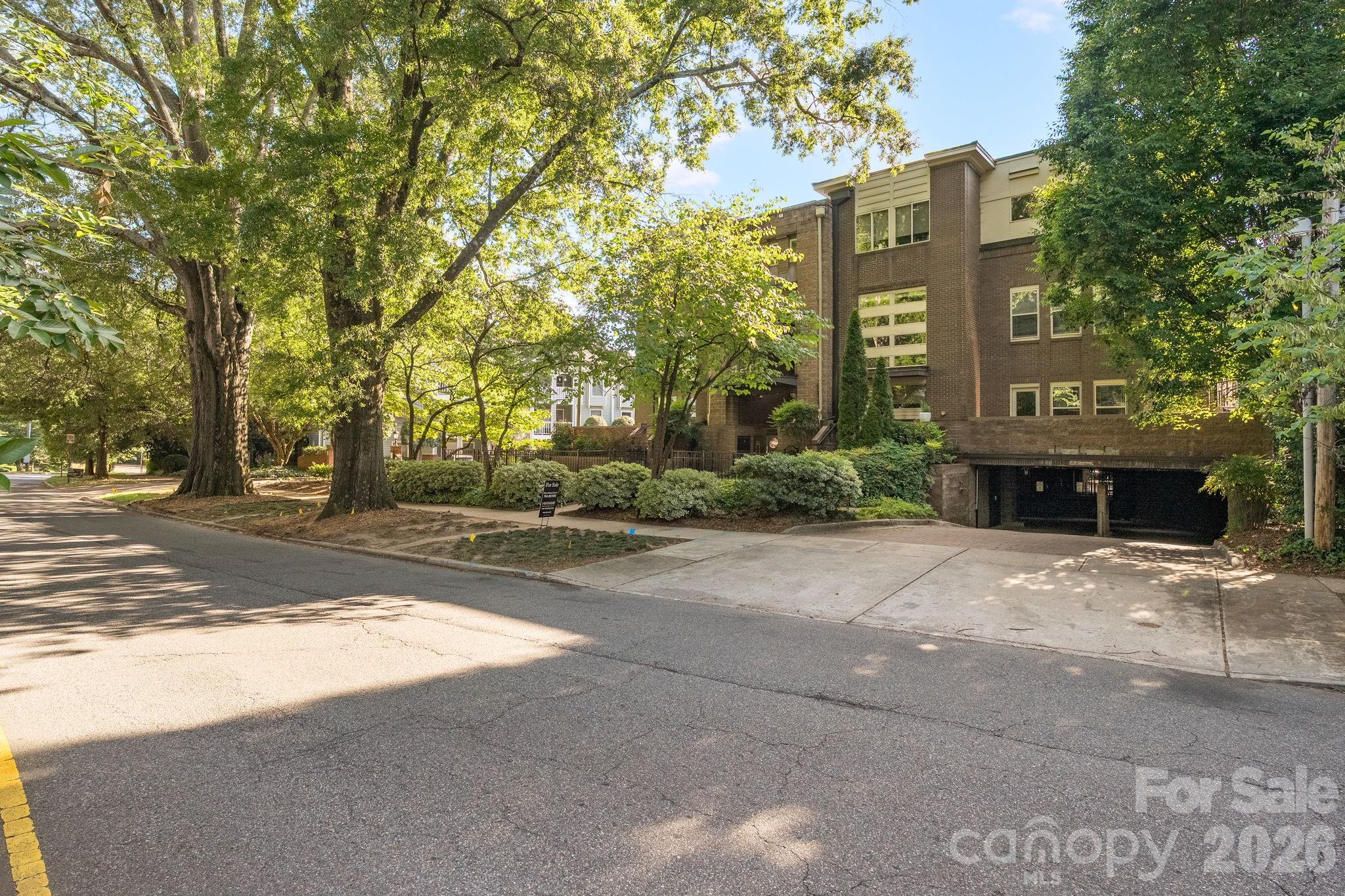 420 Queens Rd #10, Charlotte, NC 28207