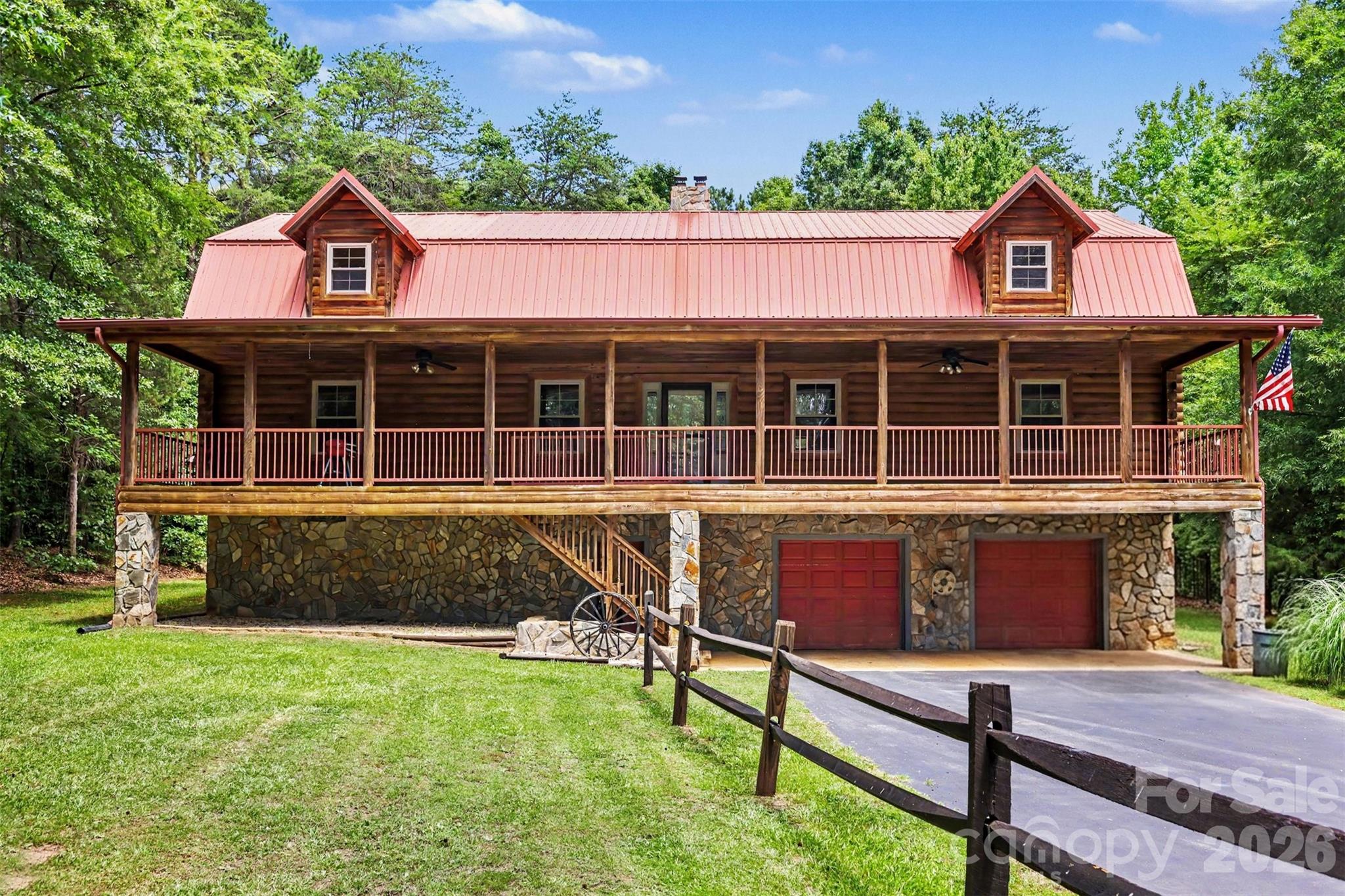 6328 Four Knights Ln, Clover, SC 29710