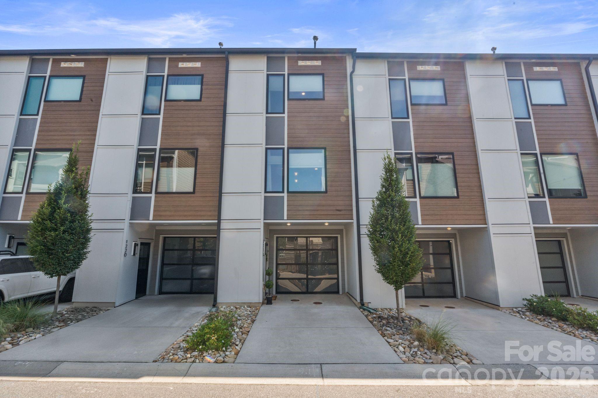 1218 Minter Pl, Charlotte, NC 28203