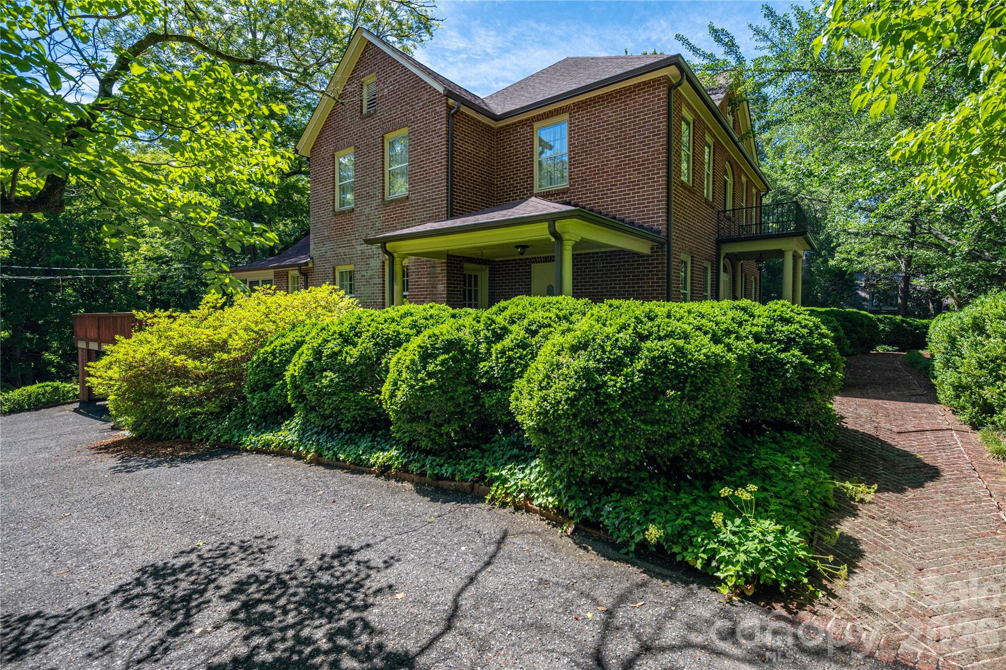 805 S Aspen St, Lincolnton, NC 28092