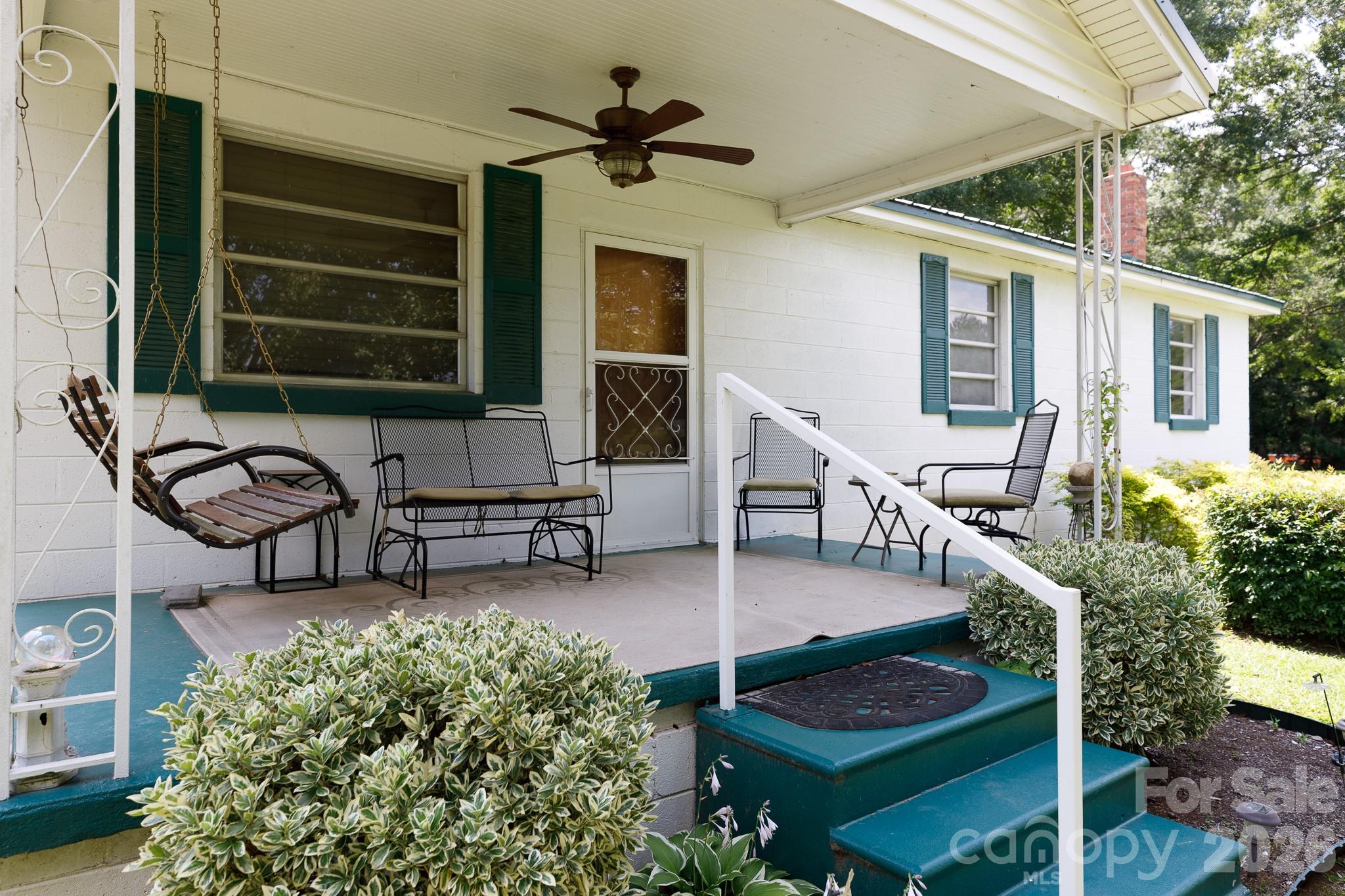 785 Hawthorne Rd, Chester, SC 29706