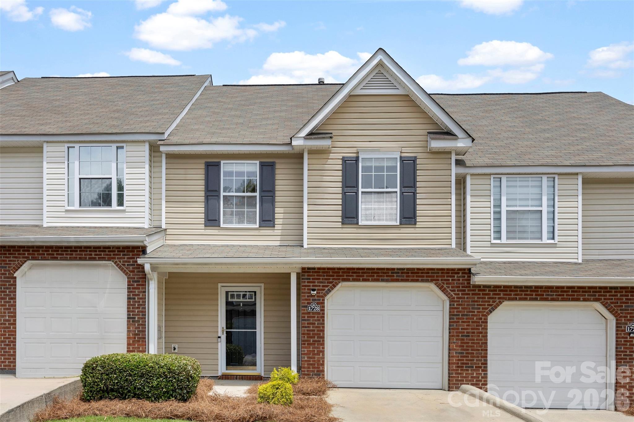 1728 Eagle Ridge Dr, Rock Hill, SC 29732