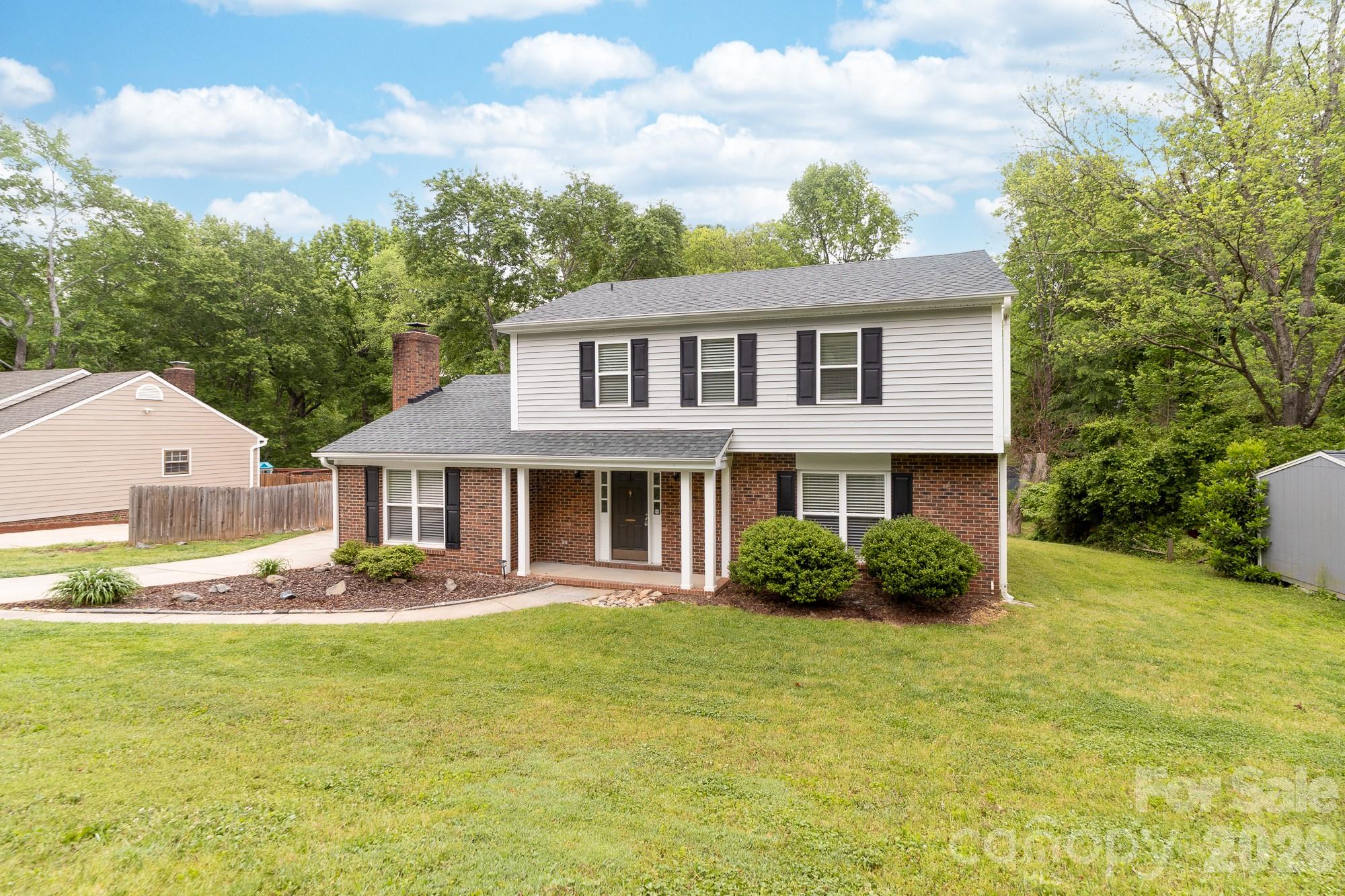 616 Silversmith Ln, Charlotte, NC 28270