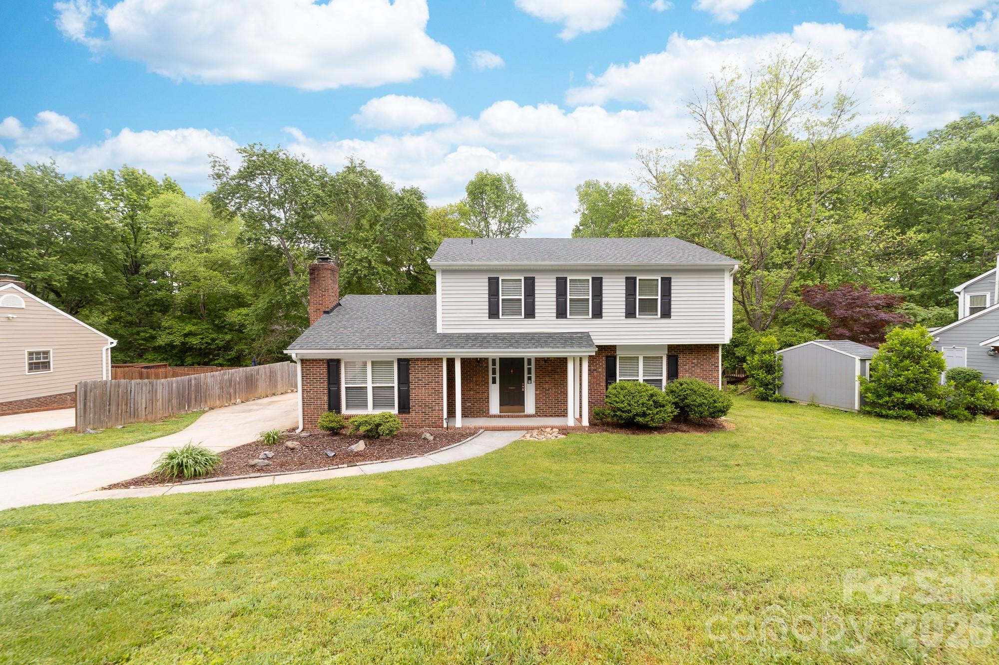616 Silversmith Ln, Charlotte, NC 28270