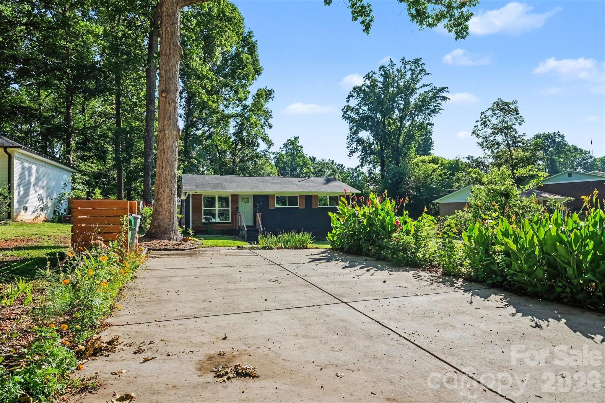 4023 Strangford Ave, Charlotte, NC 28215