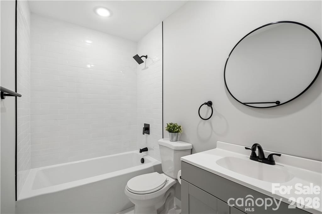 407 Westham Ridge Rd, Charlotte, NC 28217
