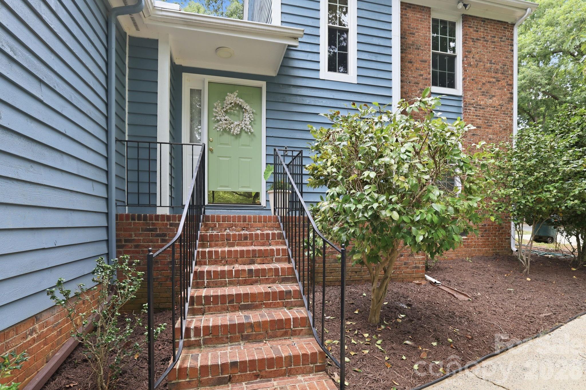 7038 Chelsea Day Ln, Tega Cay, SC 29708