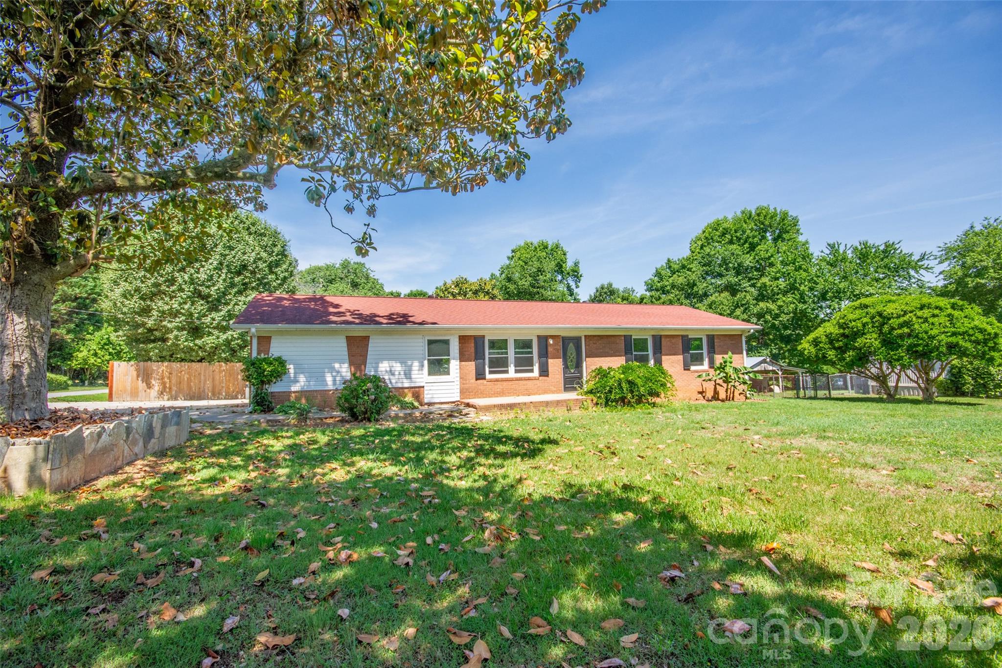 125 Linda Dr, Harmony, NC 28634