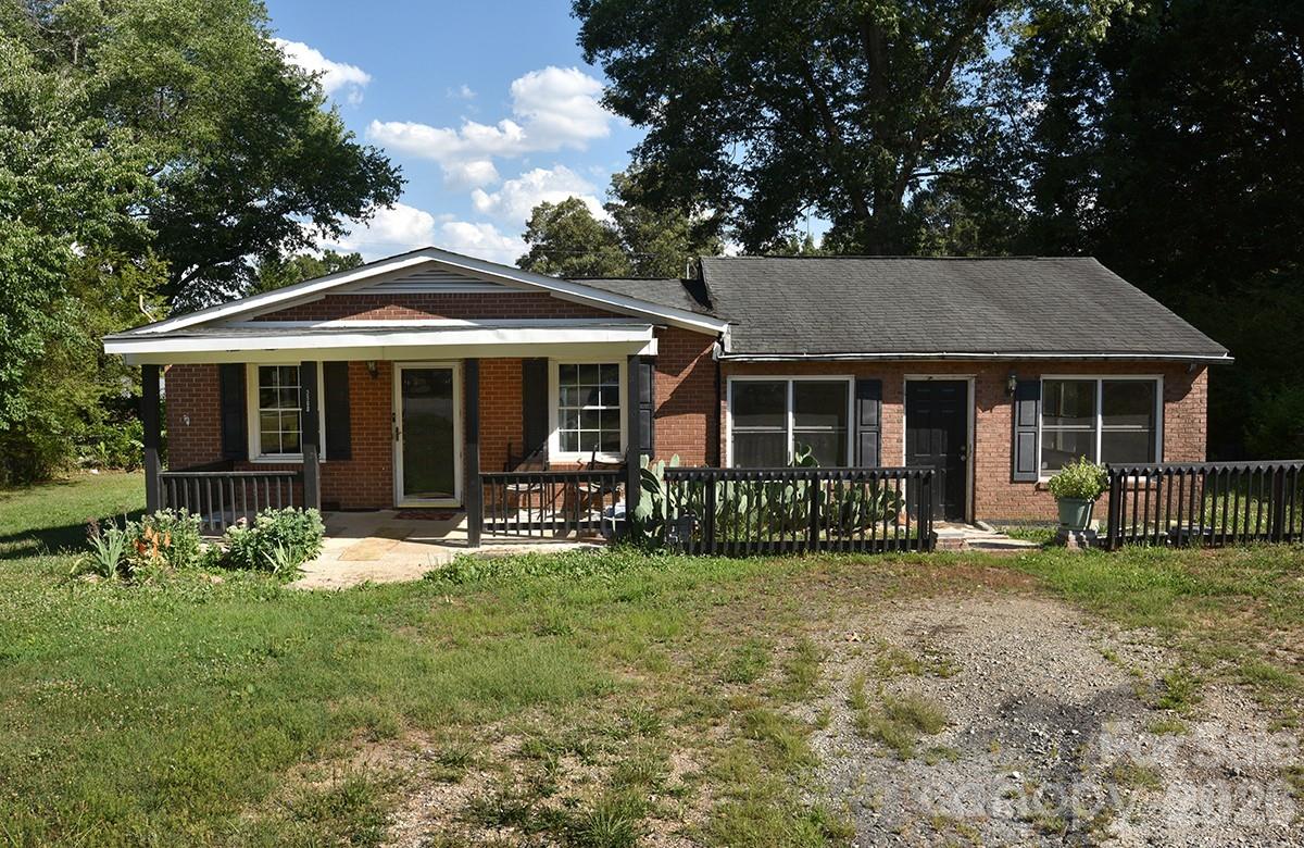 3560 Dogwood Ct, Salisbury, NC 28144