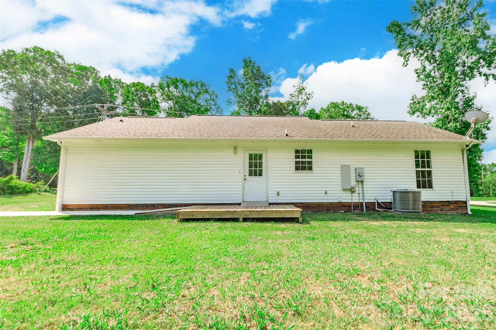 386 Sutton Springs Rd, York, SC 29745