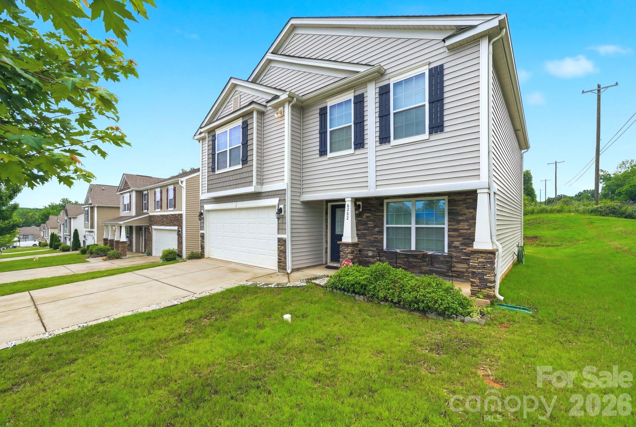 8502 Mansell Ct, Charlotte, NC 28215