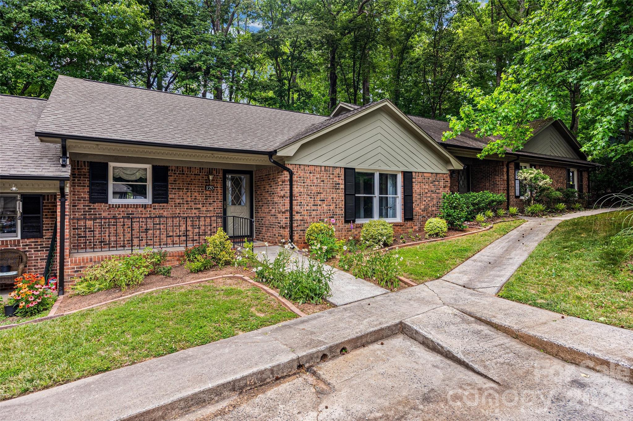 120 Ashebrook Dr, Fort Mill, SC 29715