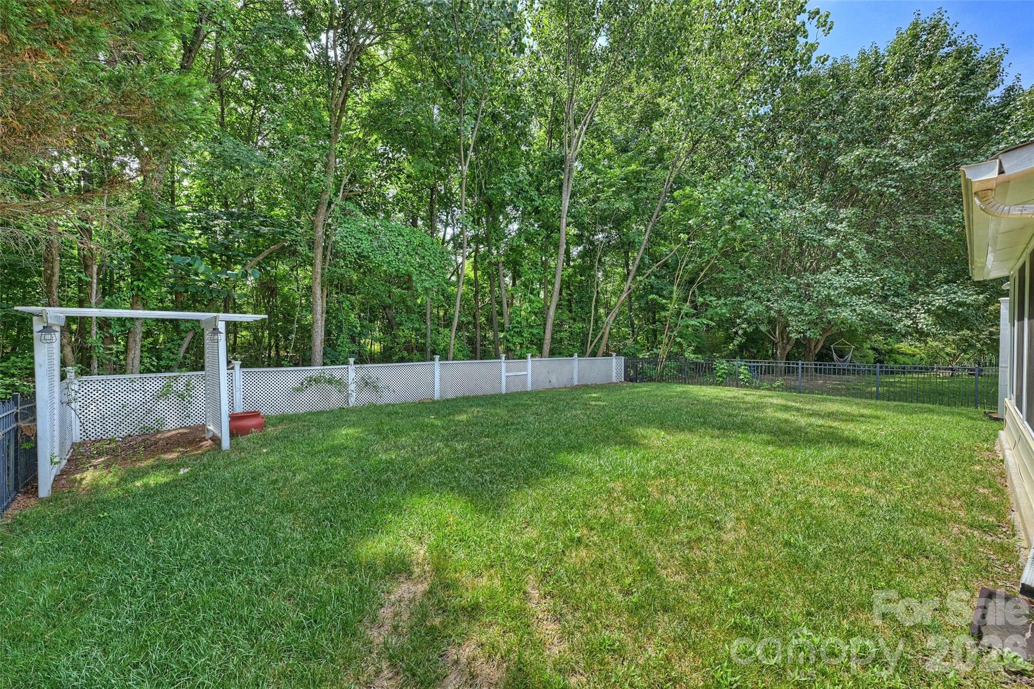 1549 Hammond Dr, Matthews, NC 28104
