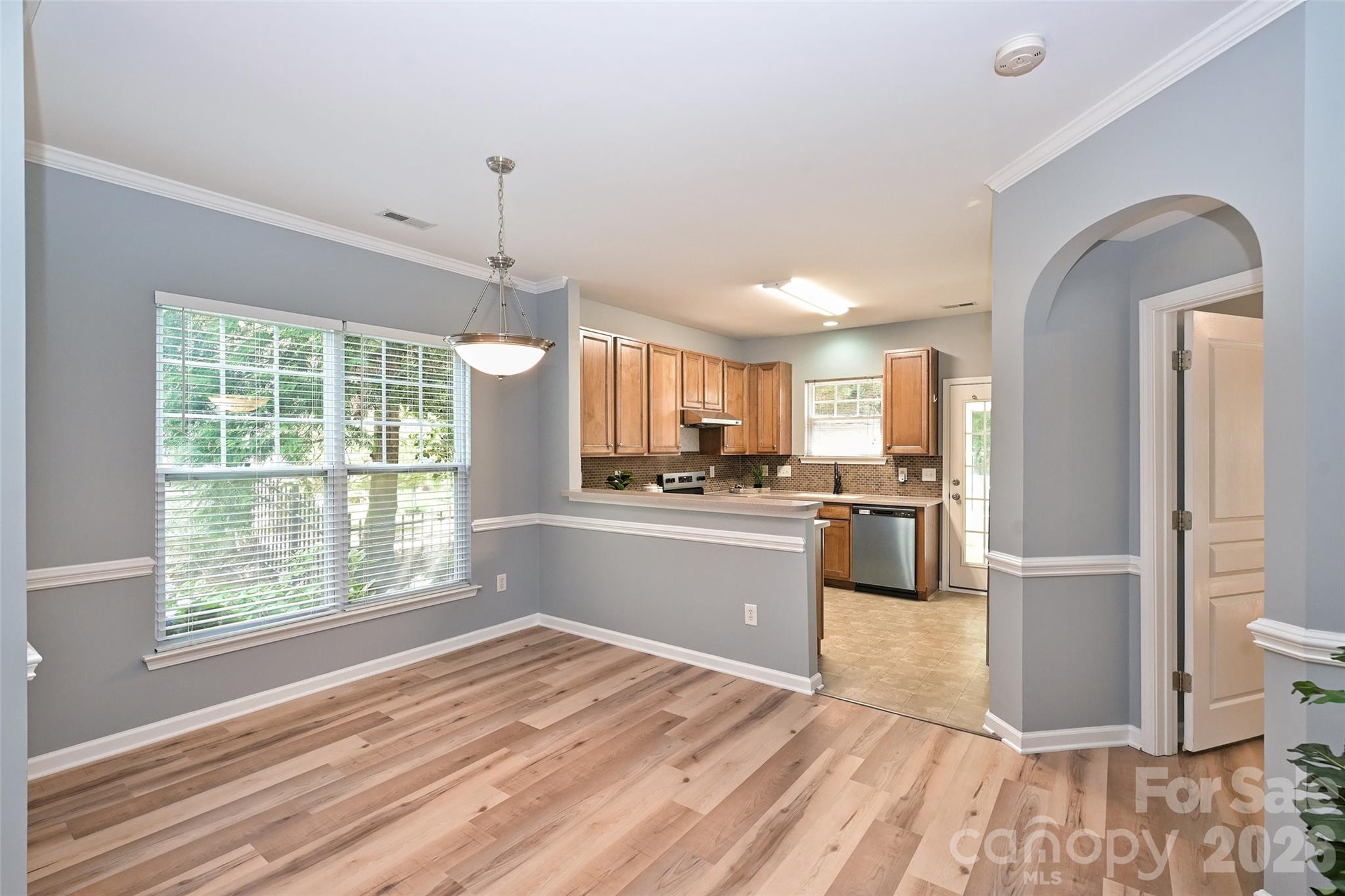 1549 Hammond Dr, Matthews, NC 28104