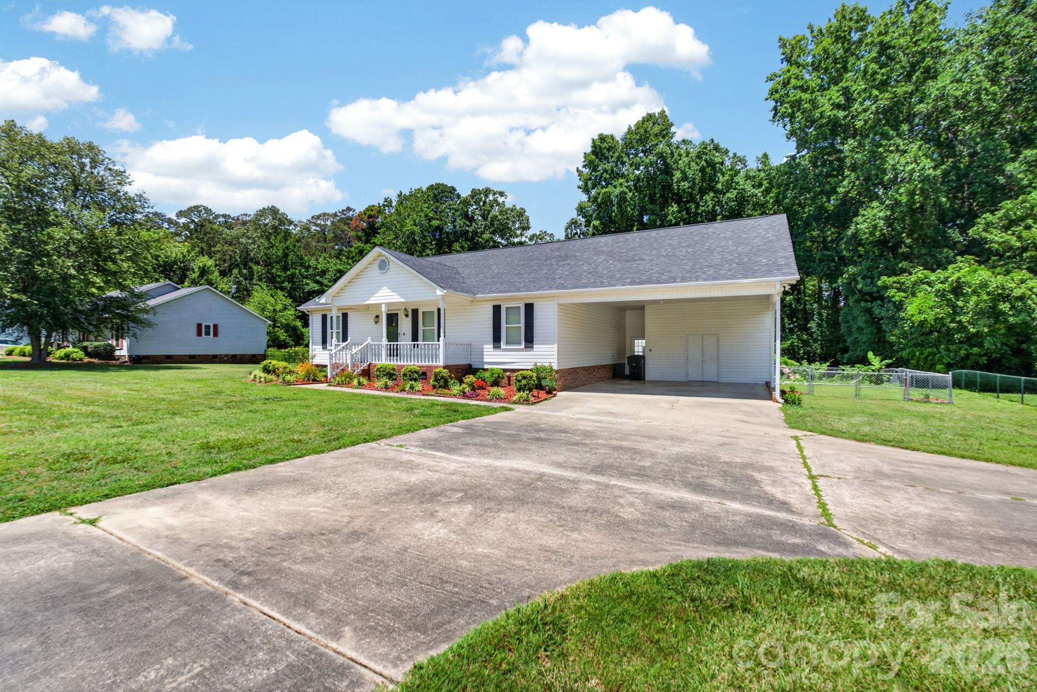 127 Old Airport Rd #4, Concord, NC 28025