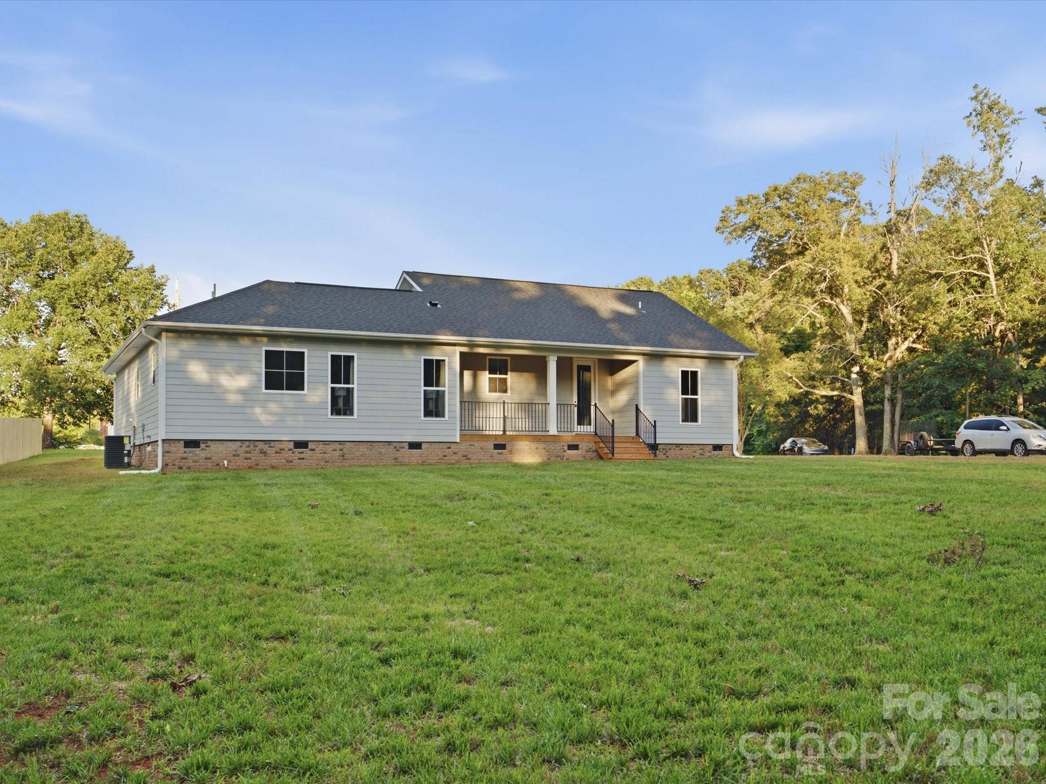 1133 White Jenkins Rd, Bessemer City, NC 28016