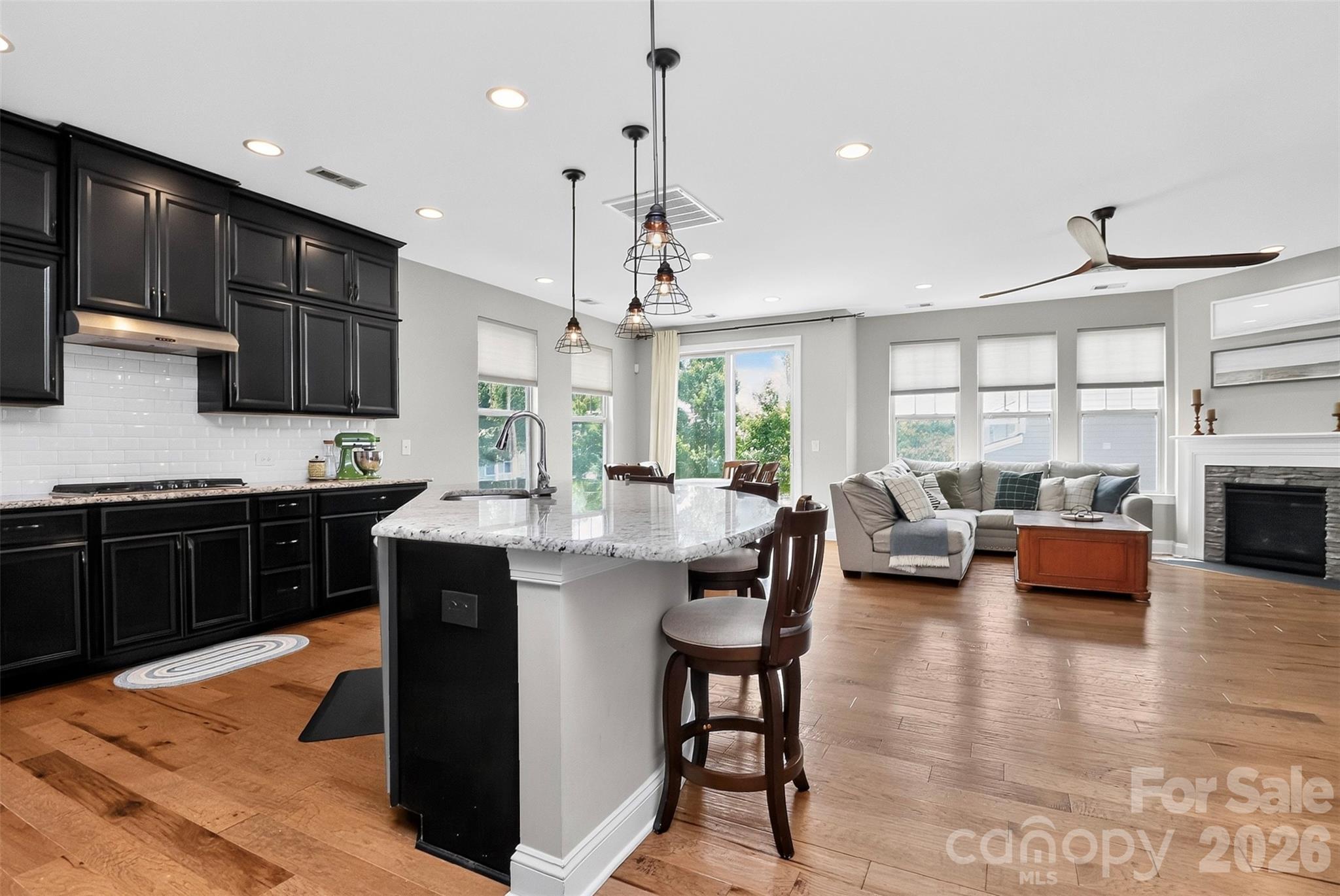 128 Creekside Crossing Ln, Mooresville, NC 28117