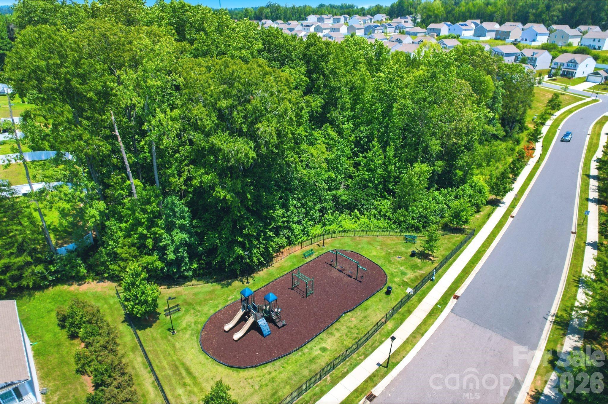 9839 Oak Barrel Ln, Charlotte, NC 28215