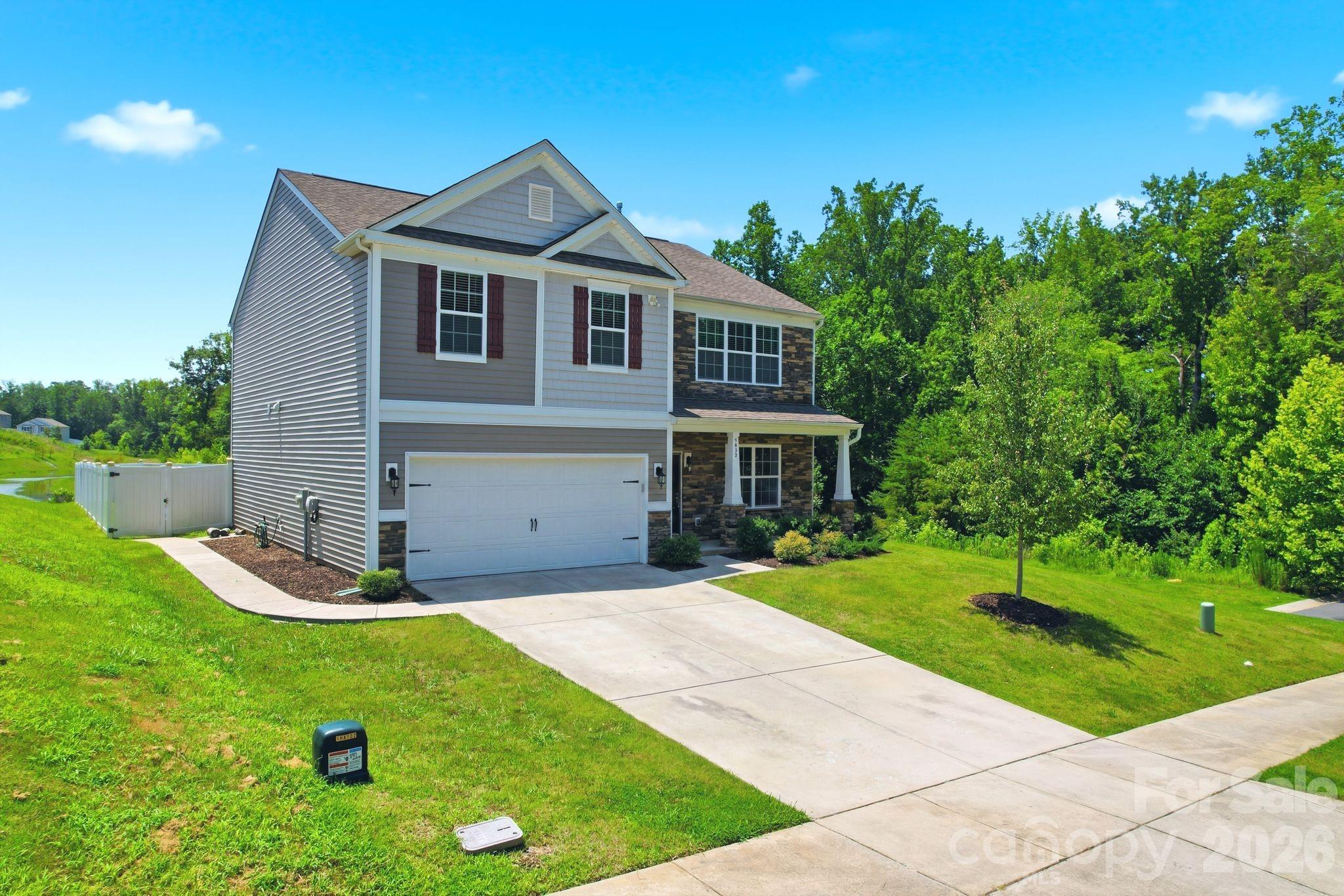 9839 Oak Barrel Ln, Charlotte, NC 28215