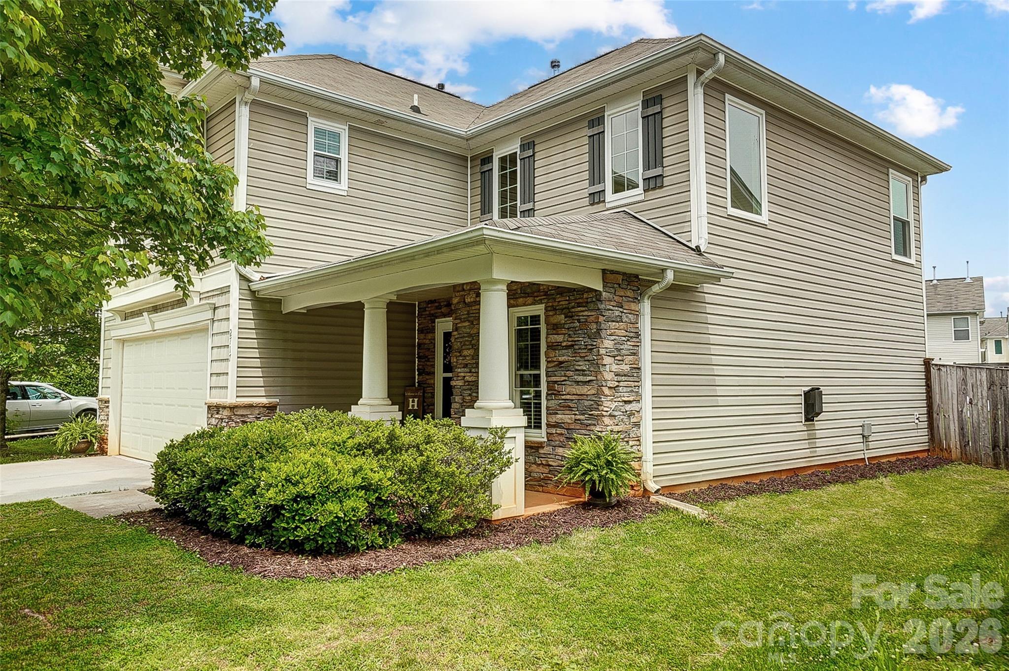 2717 Markham Woods Ct, Charlotte, NC 28214