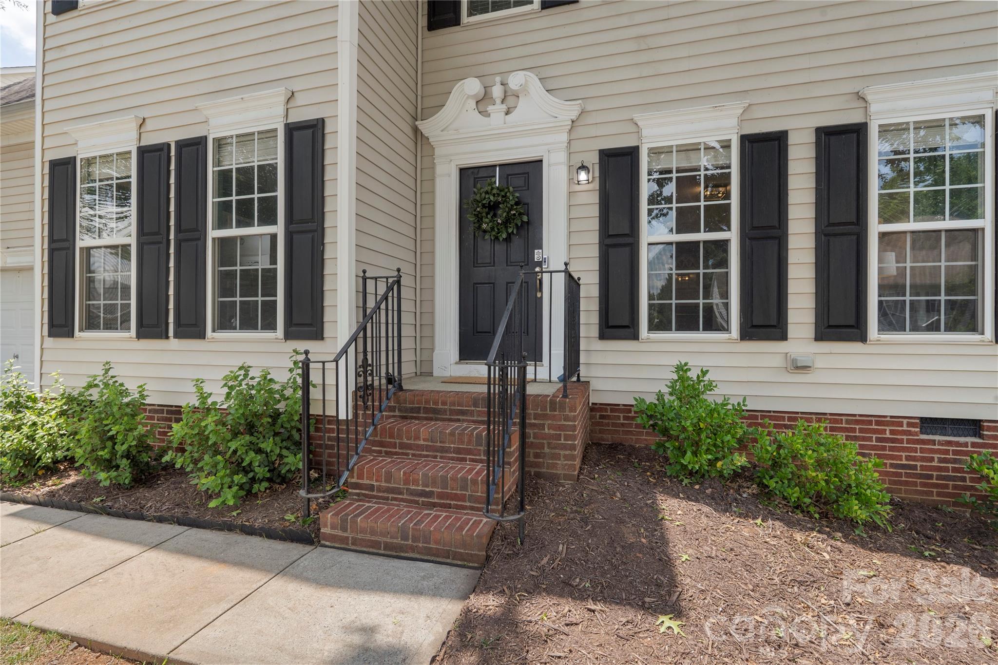 12002 Harmon Ln, Pineville, NC 28134