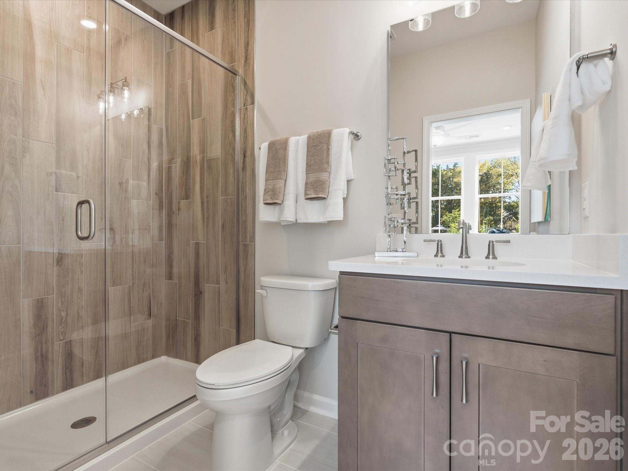 1311 Sandstar Ln, Charlotte, NC 28226
