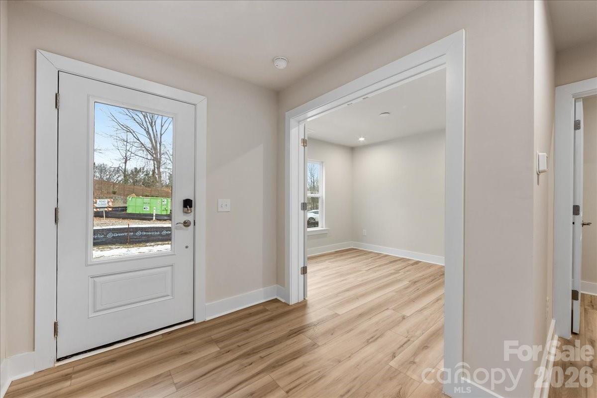 6008 Pivot Ct, Charlotte, NC 28205