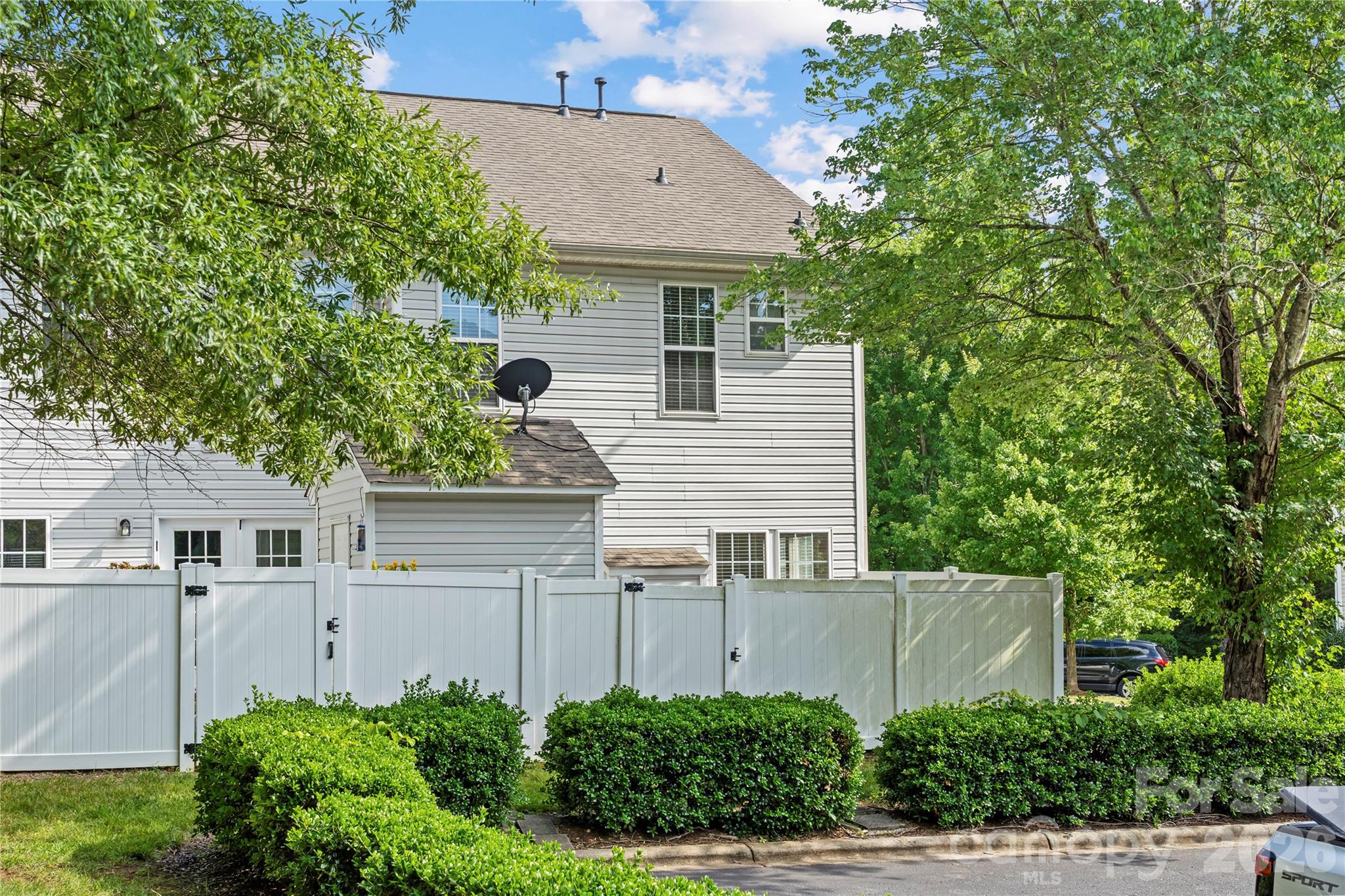12353 Jessica Pl, Charlotte, NC 28269