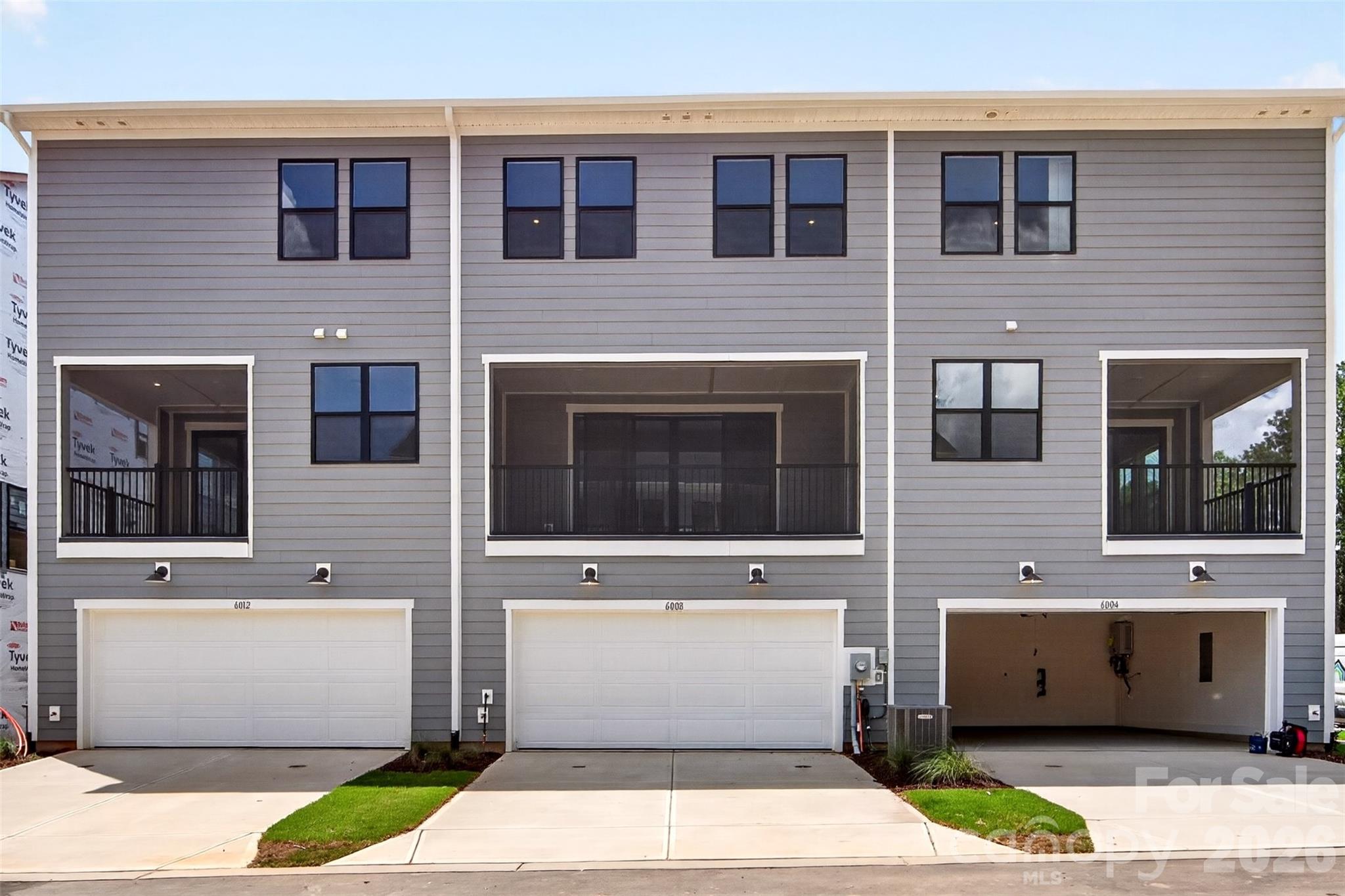 6008 Yellow Buckeye Dr, Charlotte, NC 28277