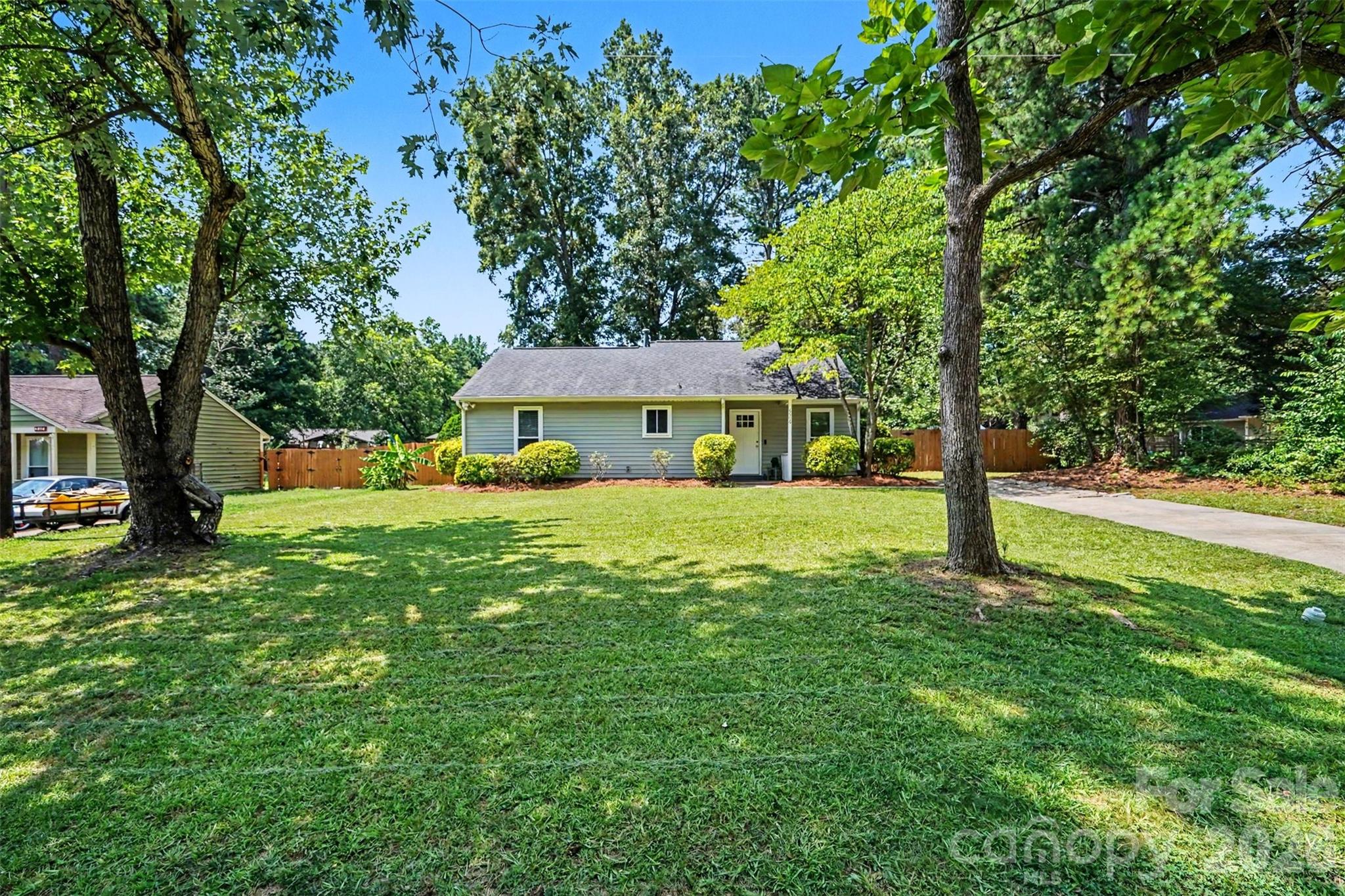 6008 Trysting Rd, Charlotte, NC 28227