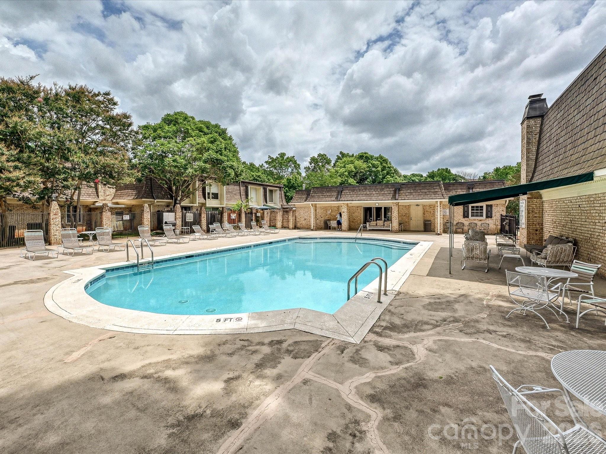 2233 Rexford Rd #C, Charlotte, NC 28211
