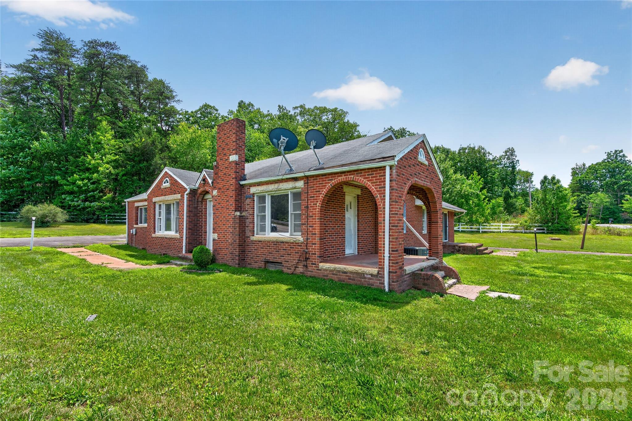 107 Carderwoody Rd, Statesville, NC 28625