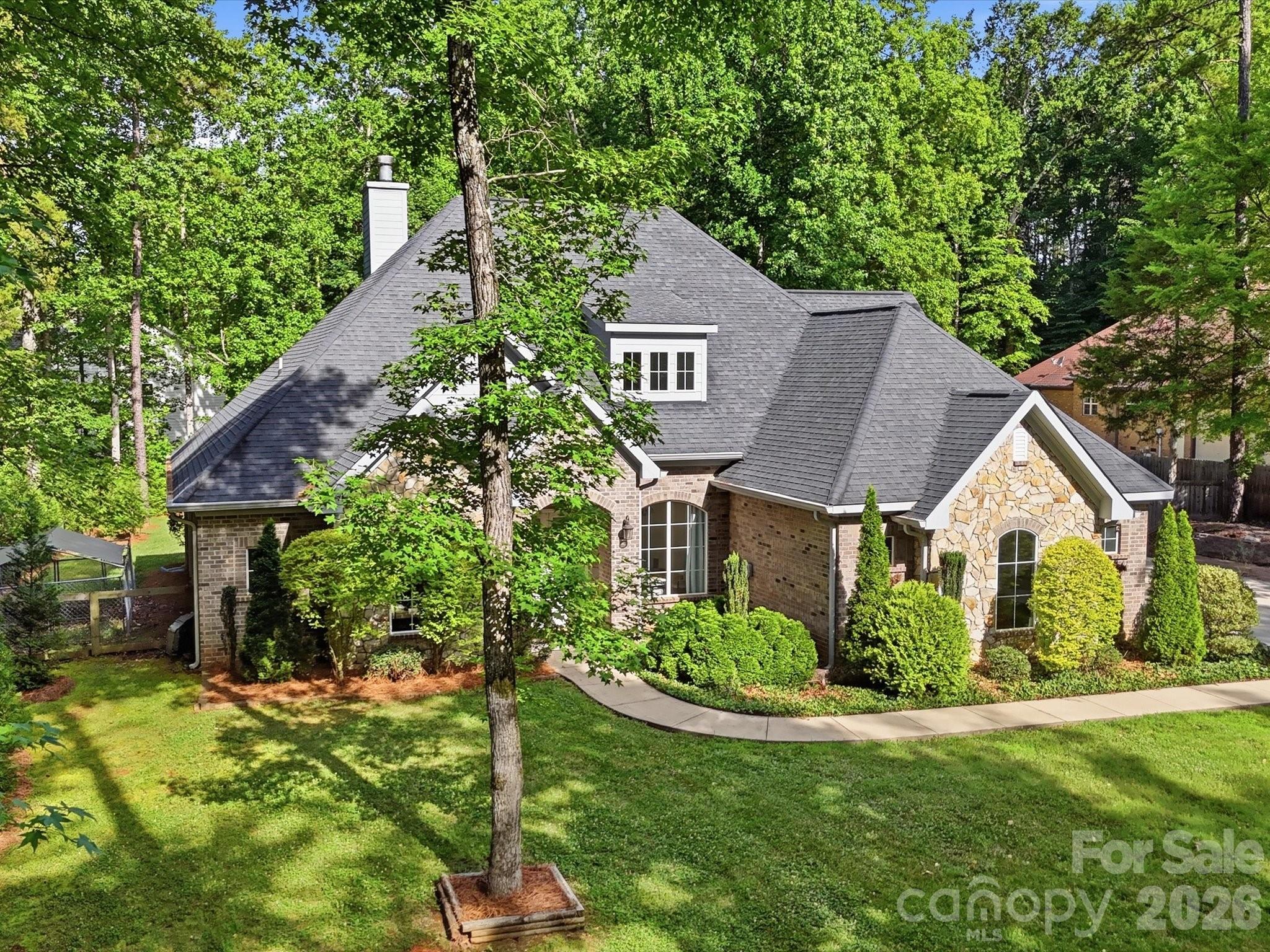 9831 Minnie Lemmond Ln, Charlotte, NC 28227