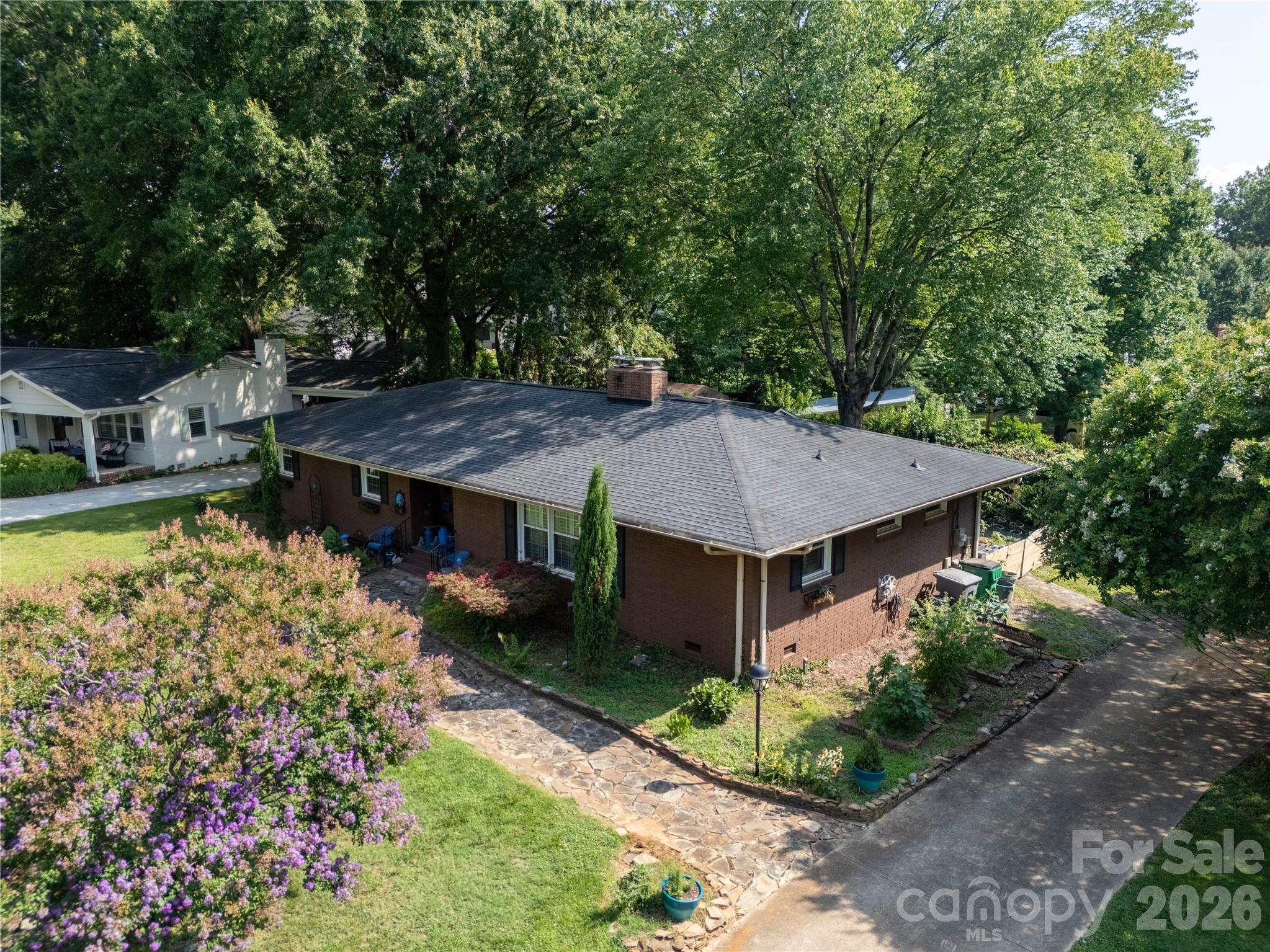 1300 Bevis Dr, Charlotte, NC 28209