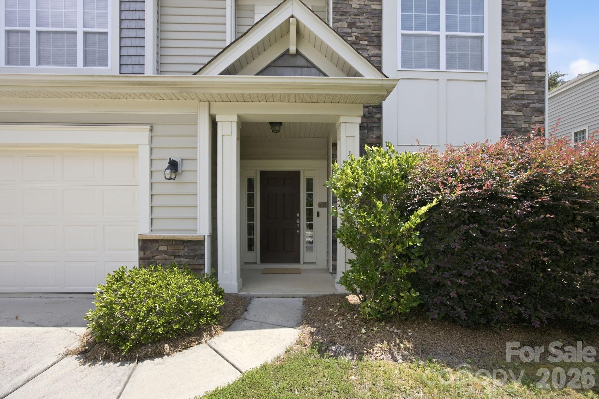 14711 Brannock Hills Dr, Charlotte, NC 28278