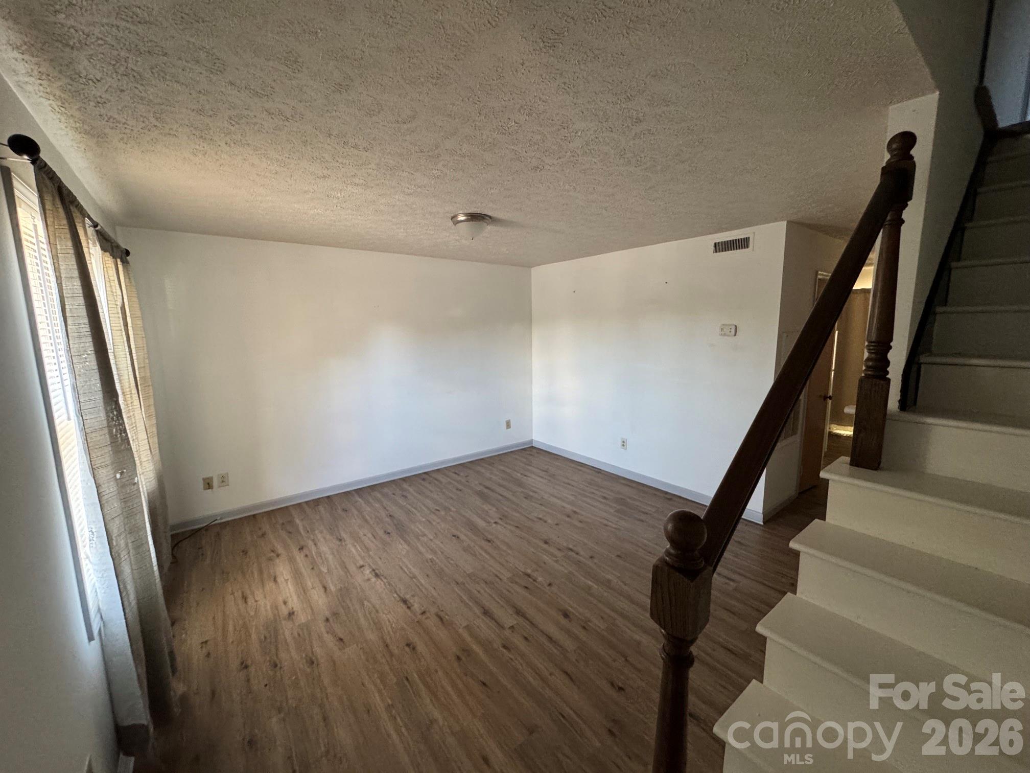 224 14th Ave SE #D, Hickory, NC 28602