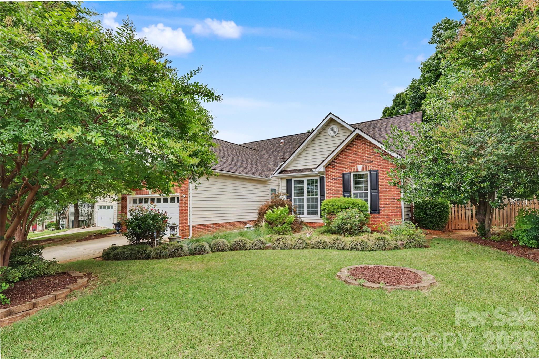 308 Braxton Dr, Indian Trail, NC 28079