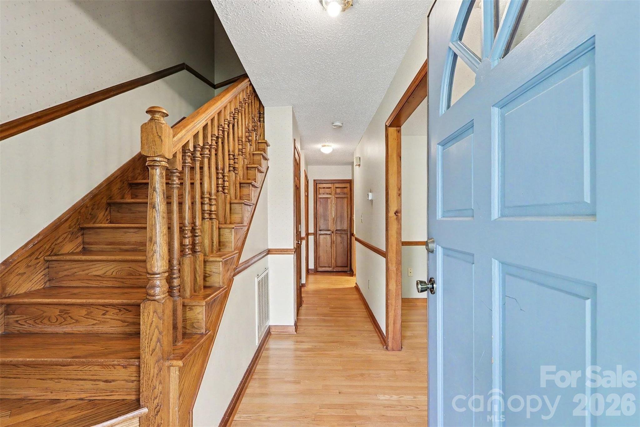 124 E Catawba Ave, Mooresville, NC 28115