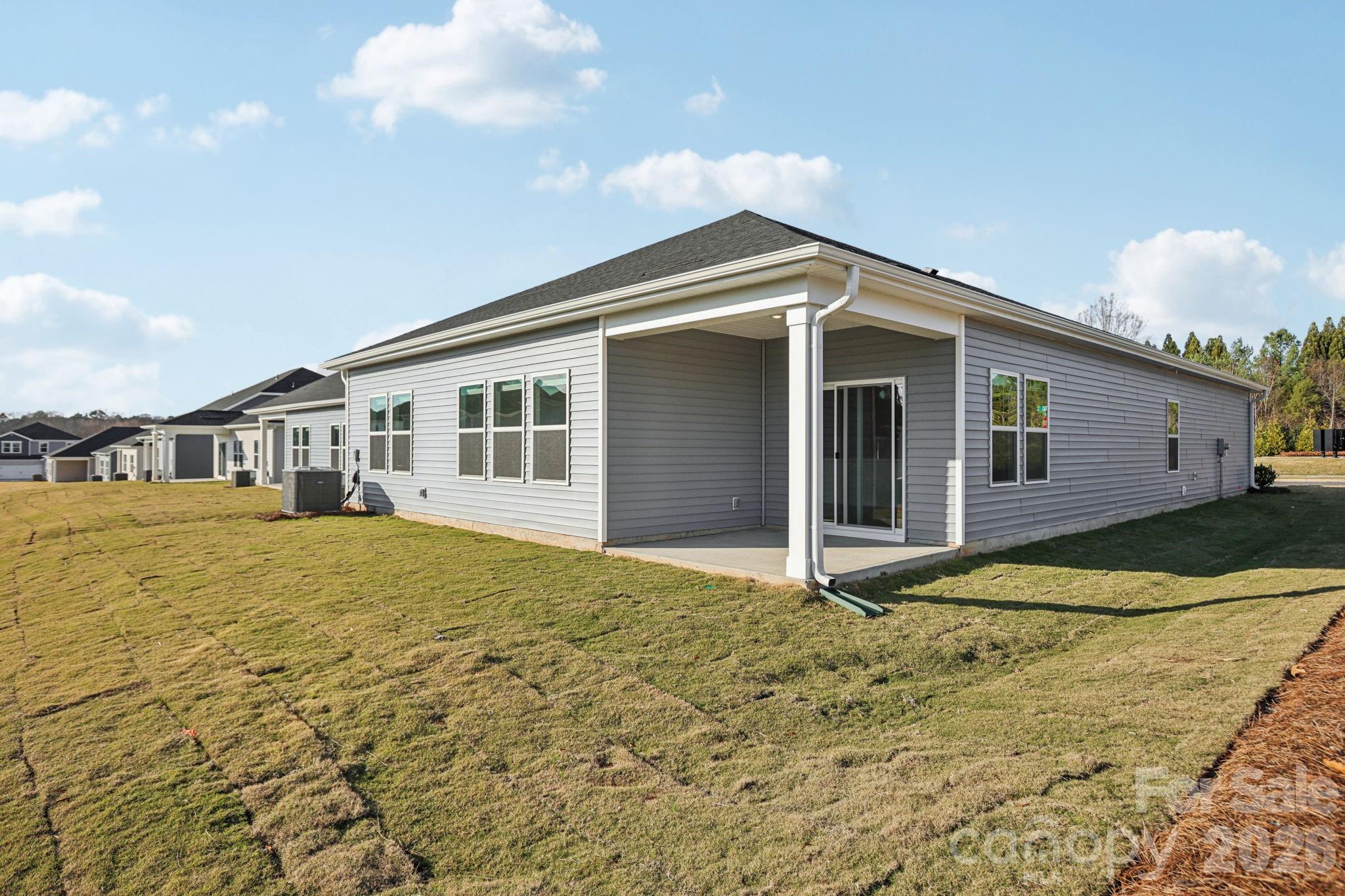 533 Darya Dr, York, SC 29745