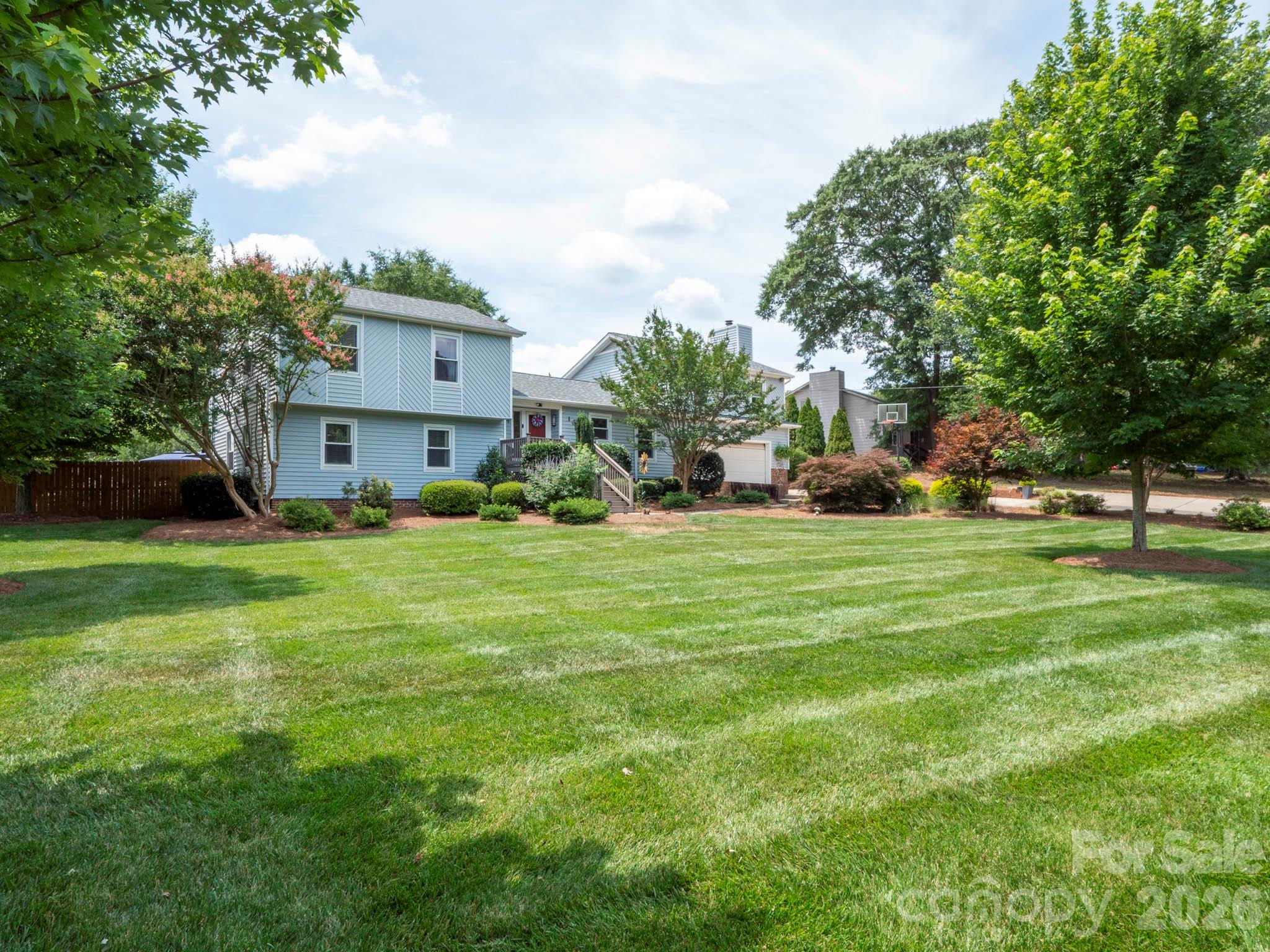 1641 Brook Dr, Fort Mill, SC 29708