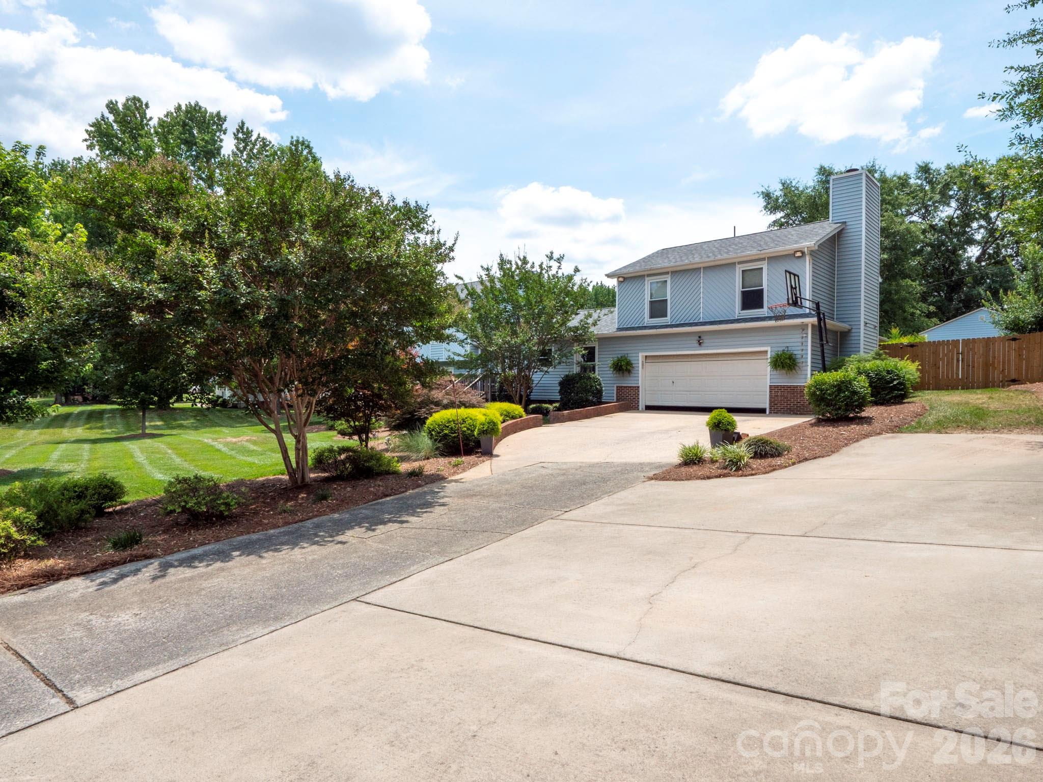 1641 Brook Dr, Fort Mill, SC 29708