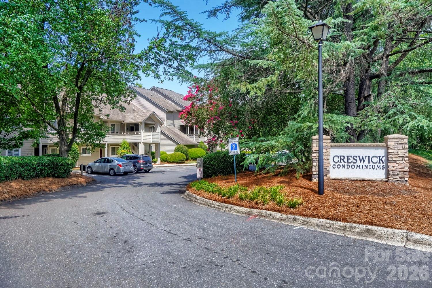 2520 Stradbrook Dr, Charlotte, NC 28210