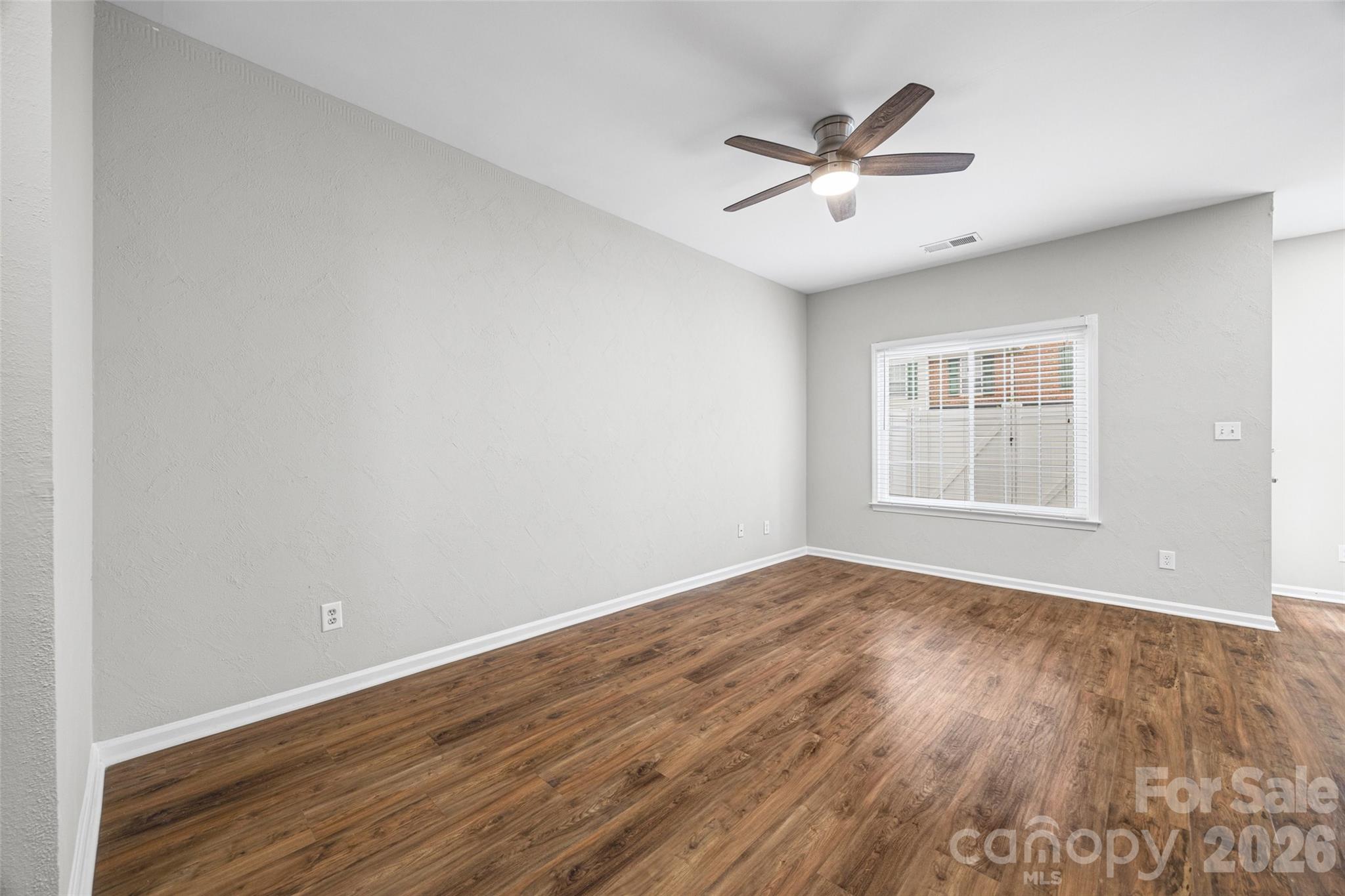 2113 Lennoxshire Square Ct, Charlotte, NC 28210